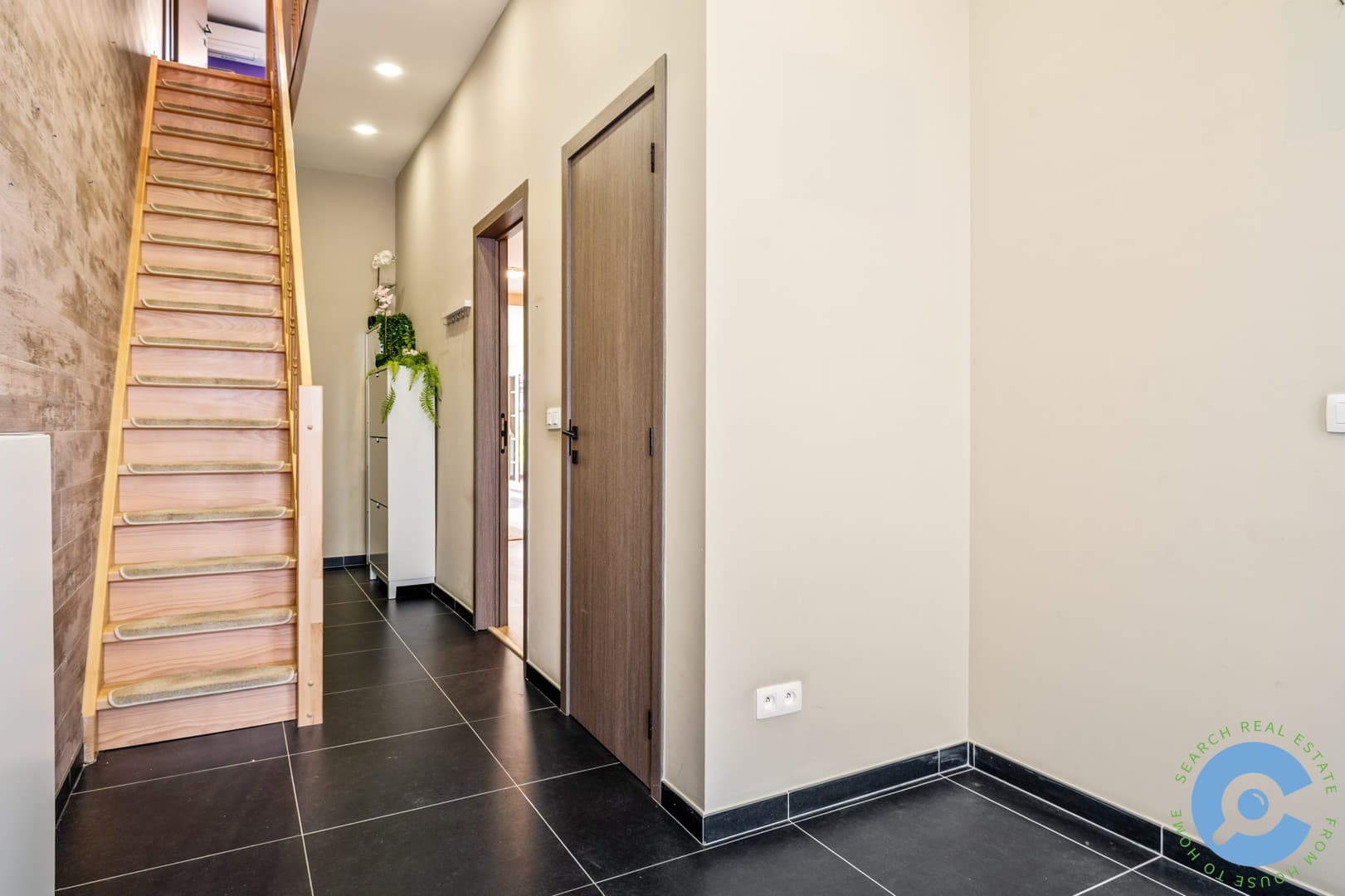 Gezellige woning met tuin en dubbele garage! 9