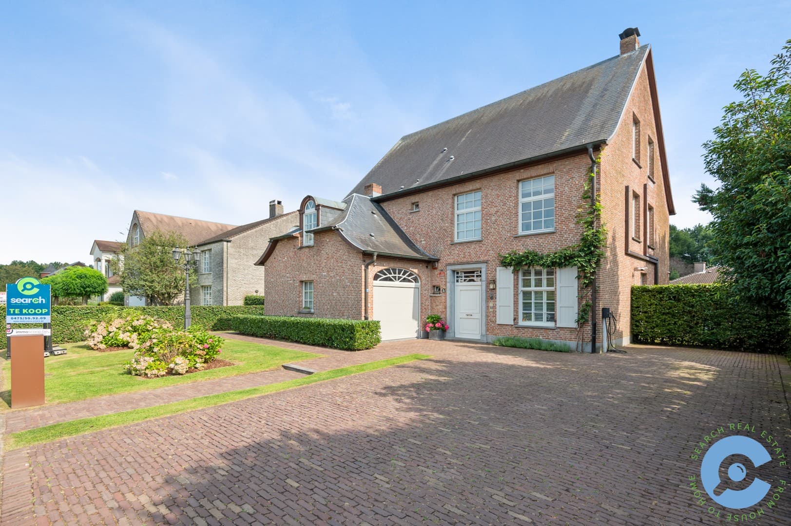 Ruime energiezuinige villa in residentiële buurt 20
