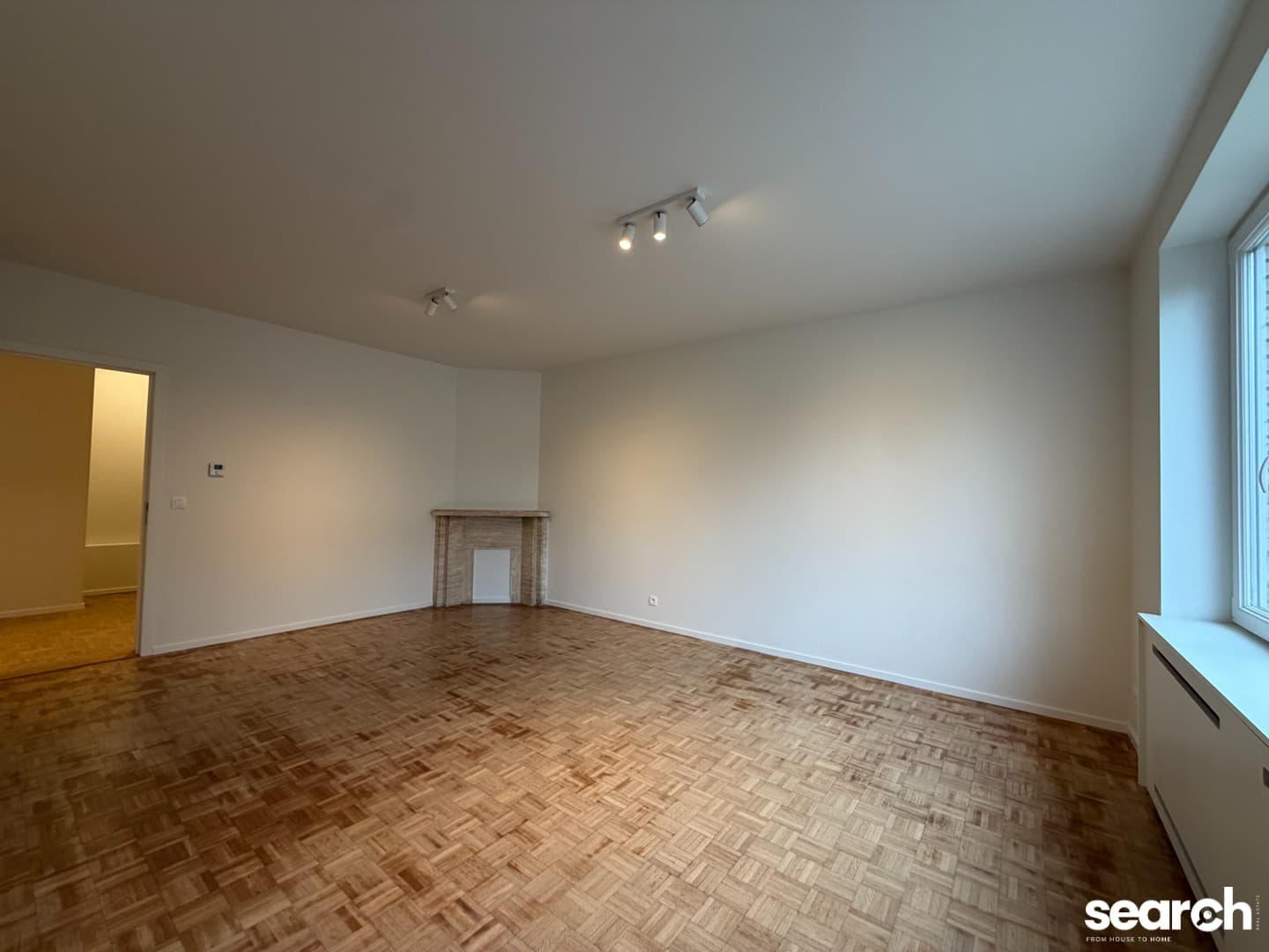 Gerenoveerd 2 slaapkamer appartement met garage! 6
