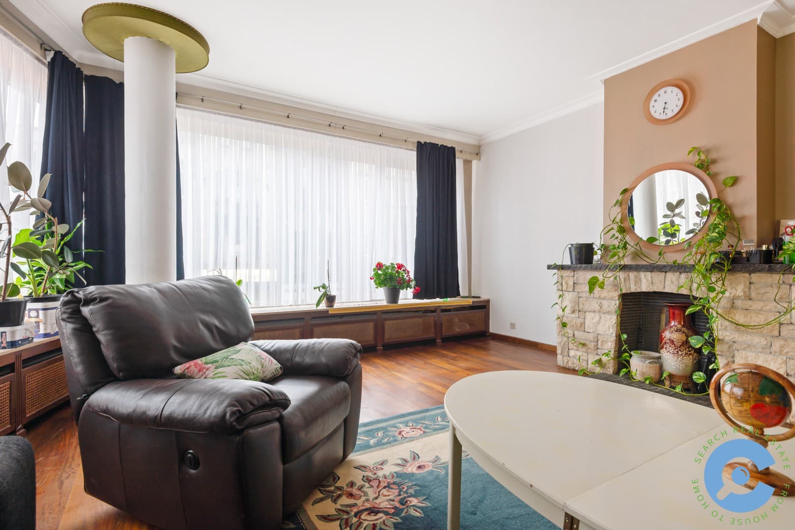 Ruim lichtrijk 2 slaapkamer appartement! 4
