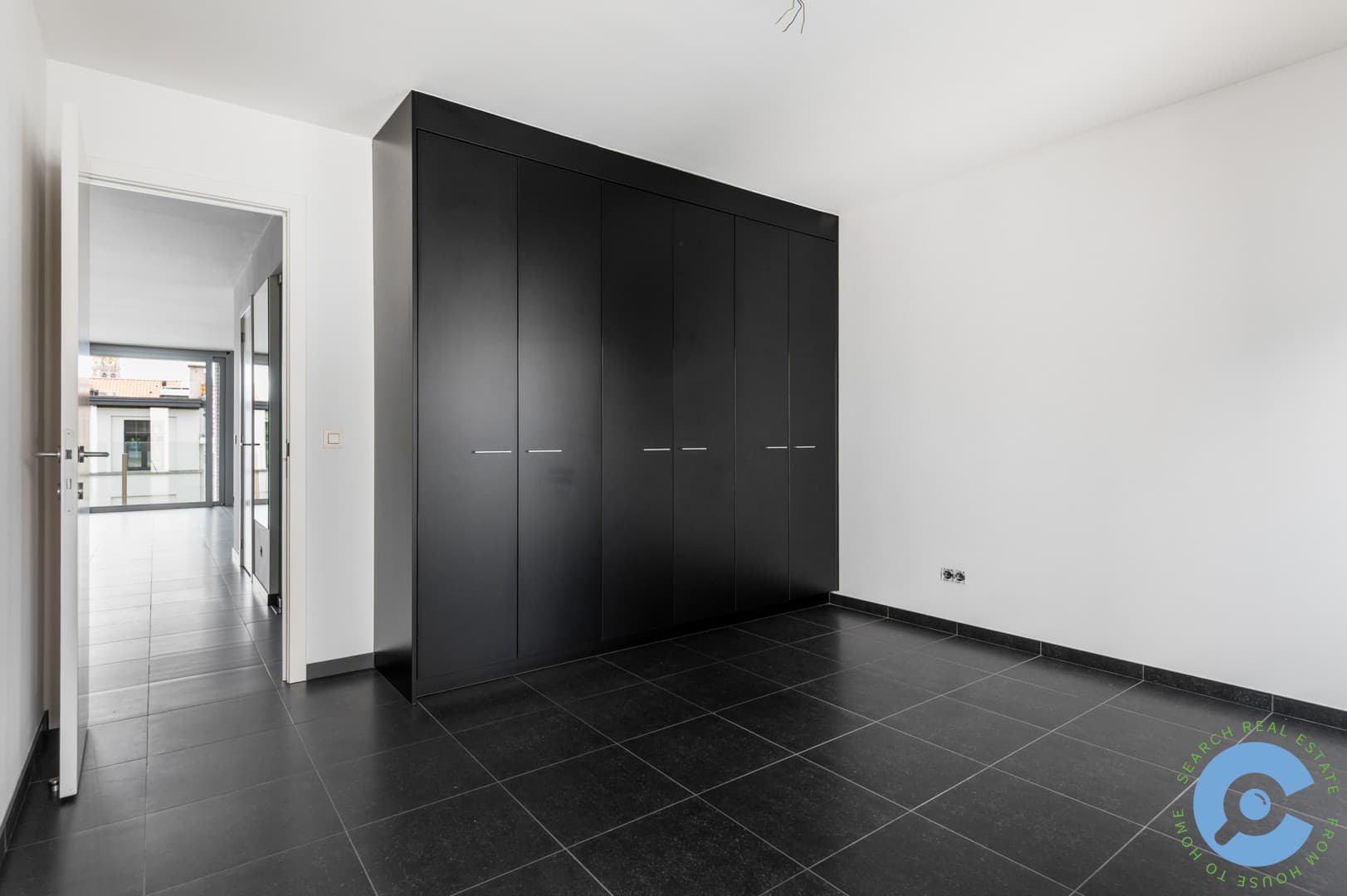 Instapklaar 2 slaapkamer appartement met terras 14