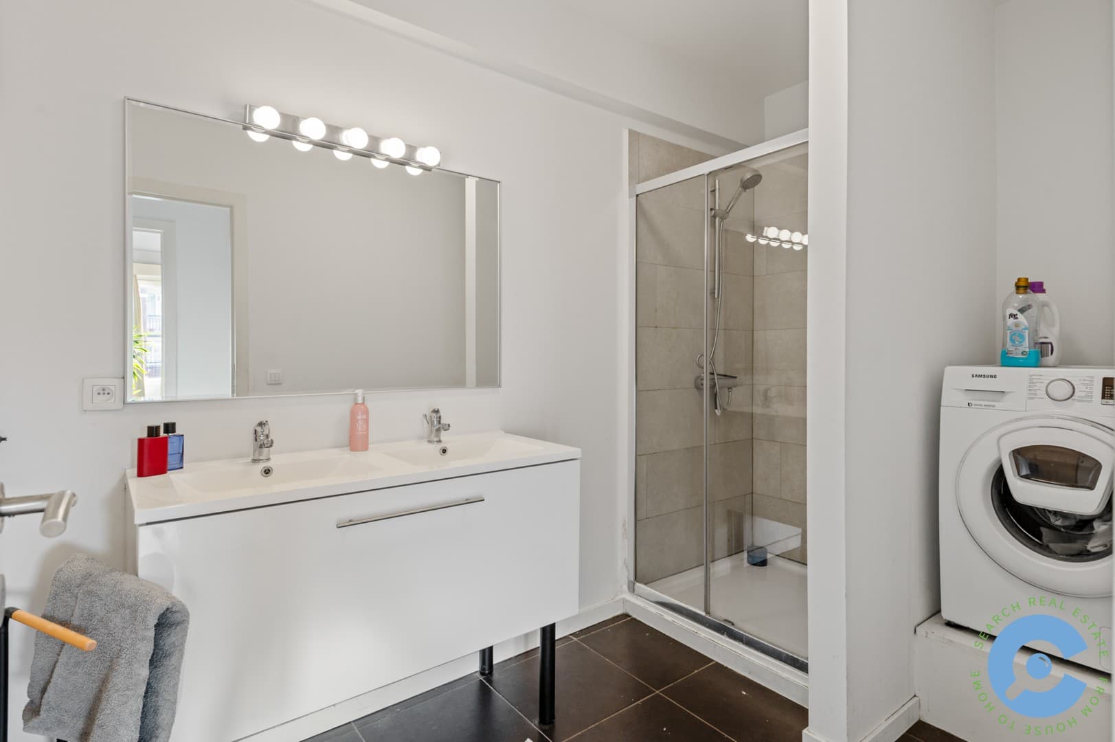 Ruim 2 slaapkamerappartement met terras! 12
