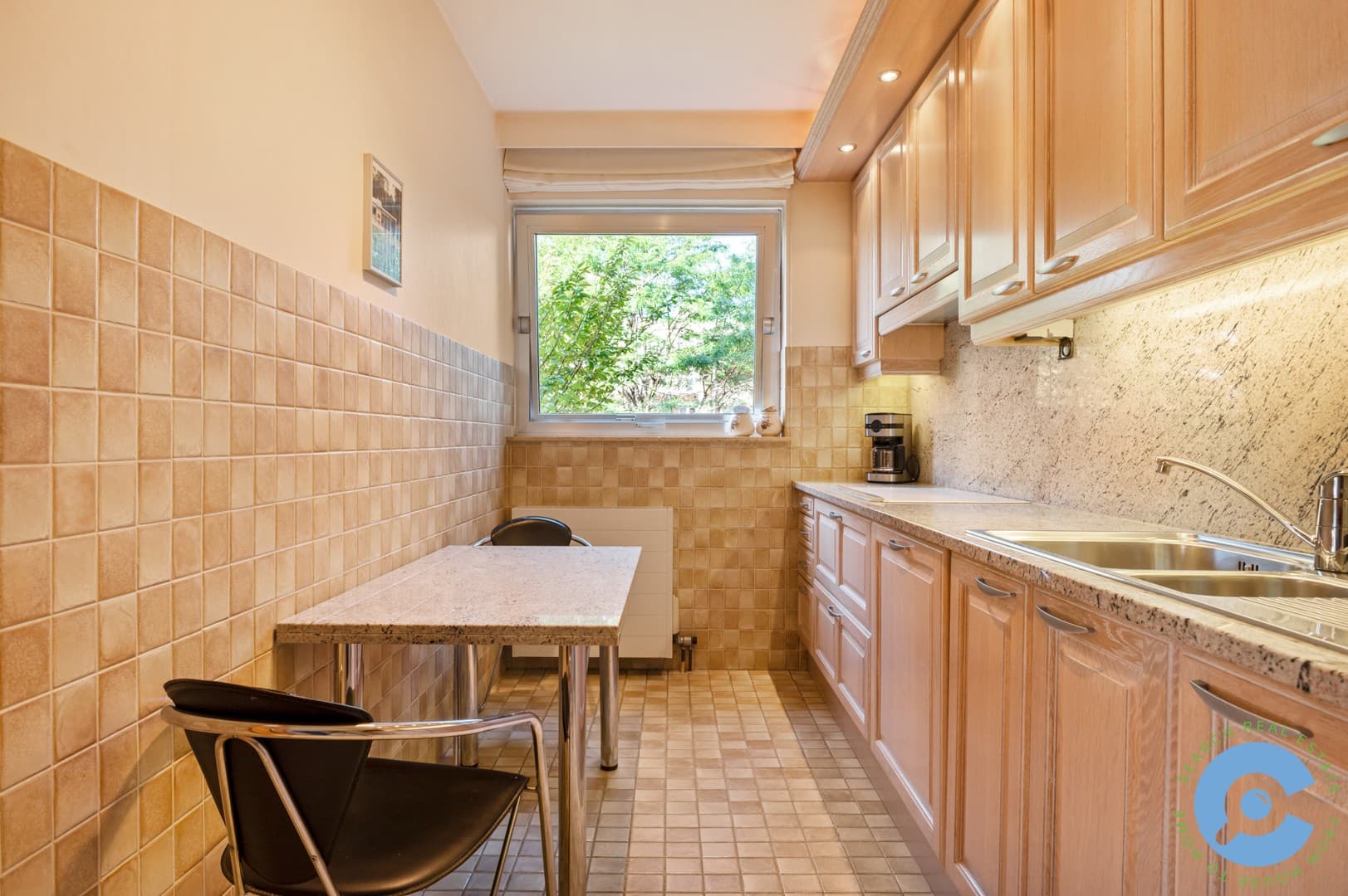 *** VERKOCHT *** 3 slaapkamer appartement met terras in het groen! 11