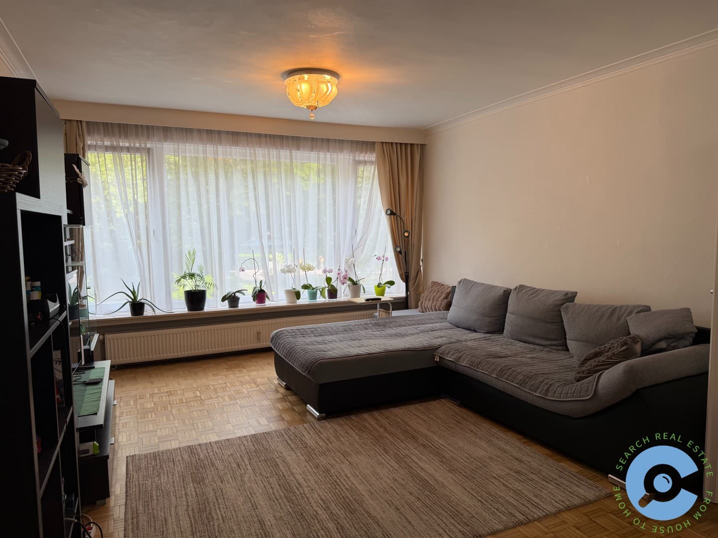 Ruim appartement met 2 slaapkamers en terras! 4