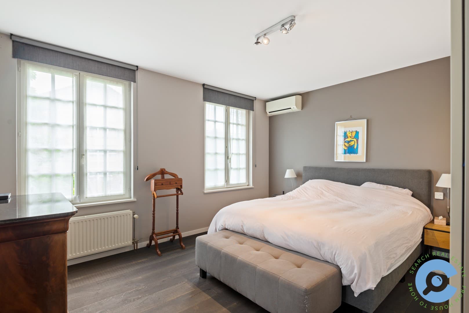 Ruime energiezuinige villa in residentiële buurt 12