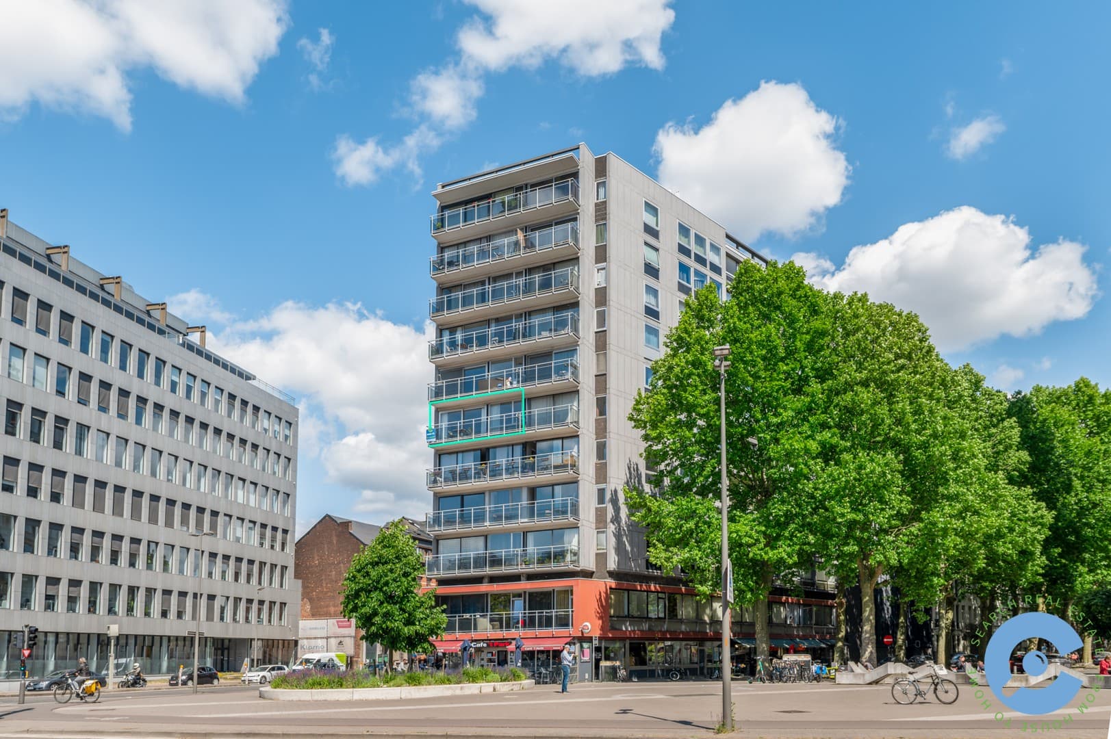 Centraal gelegen appartement met terras! 13