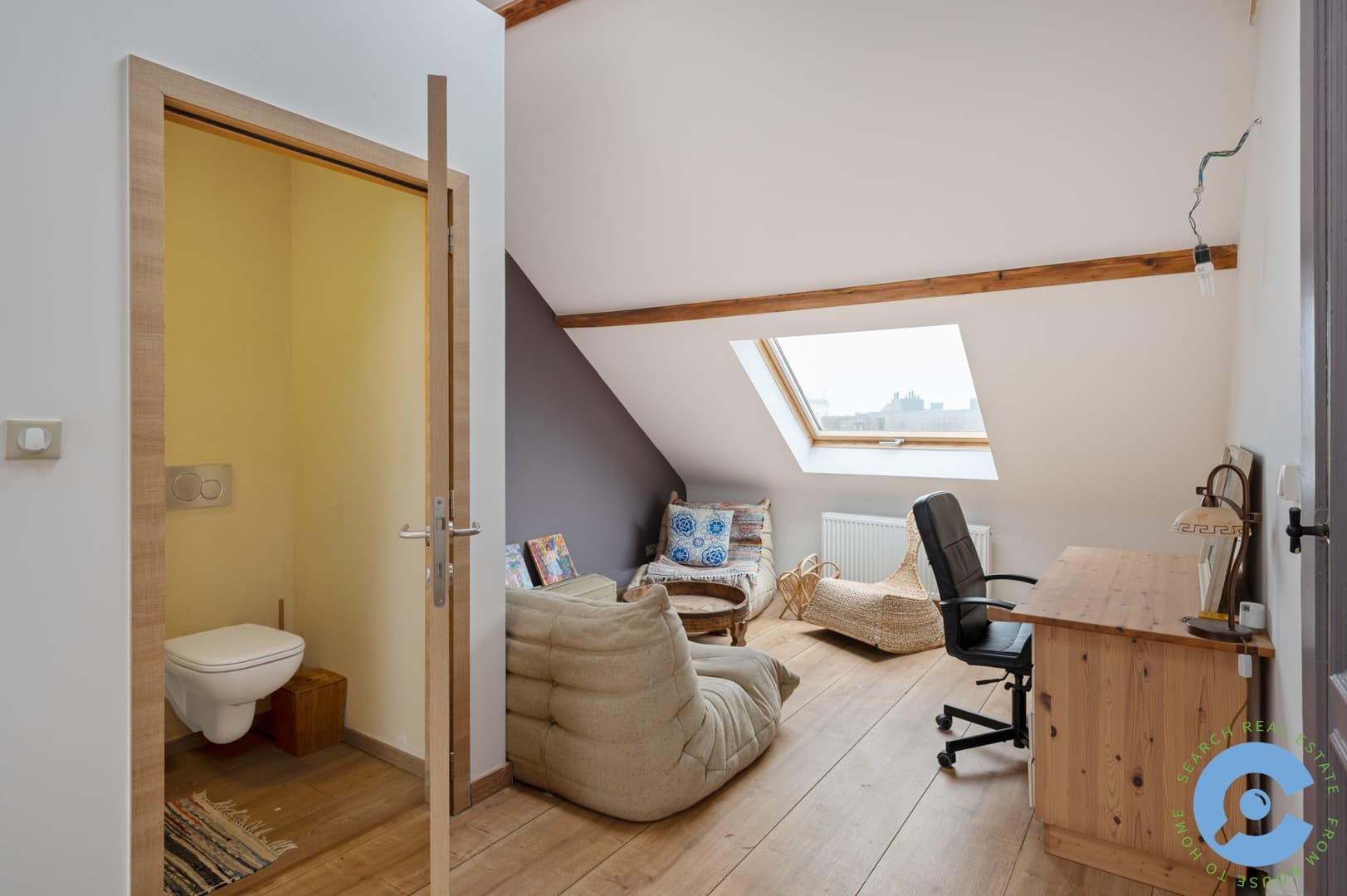 Zeer ruim en instapklaar herenhuis met tuin! 29