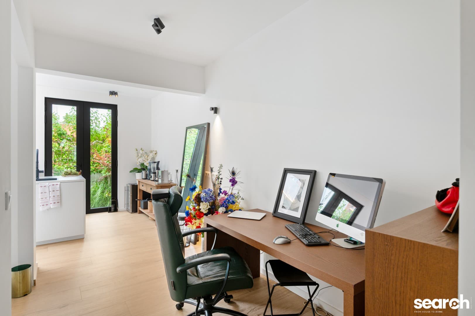 Lichtrijke woning met garage en tuin! 15