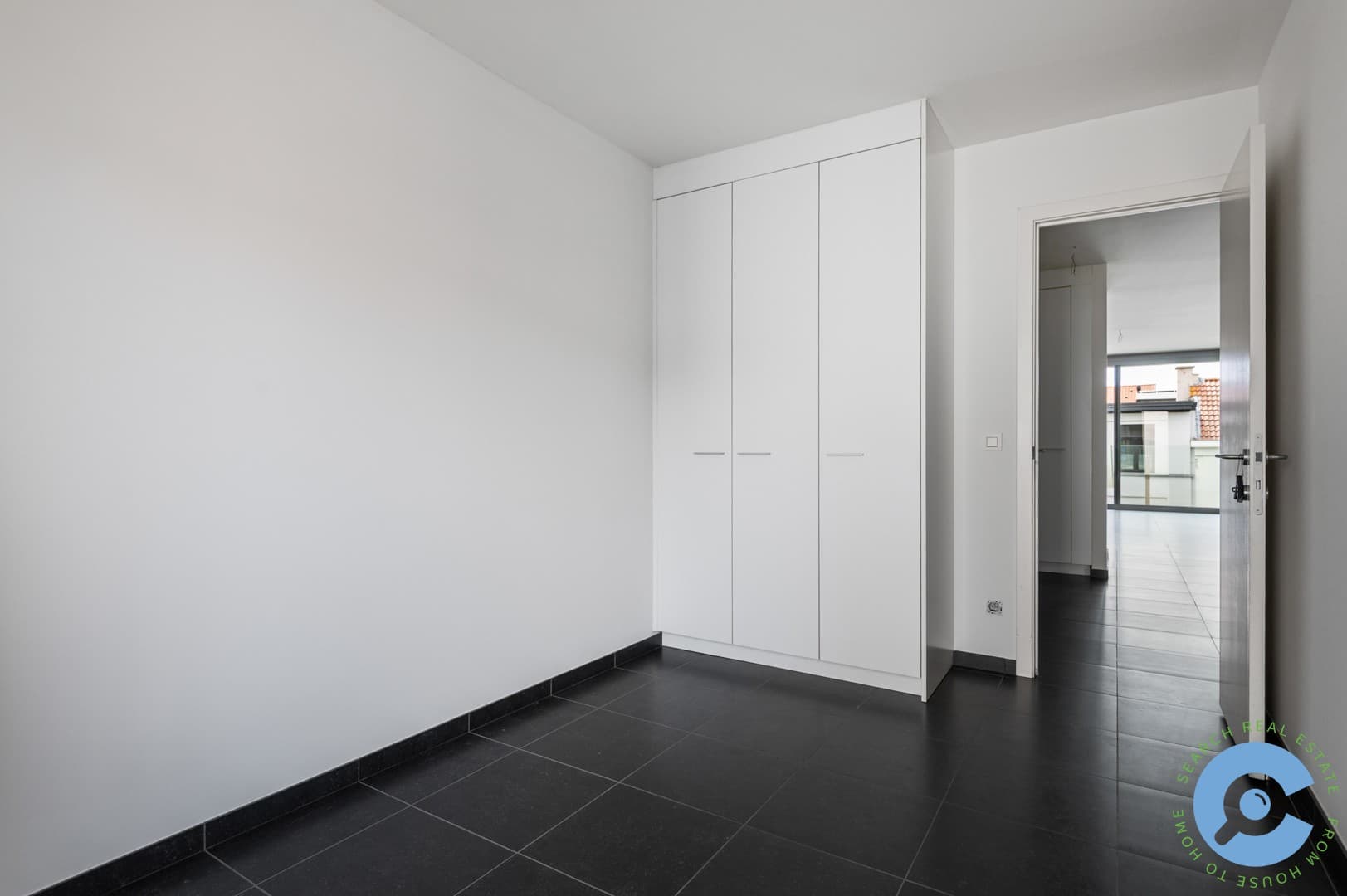 Instapklaar 2 slaapkamer appartement met terras 18