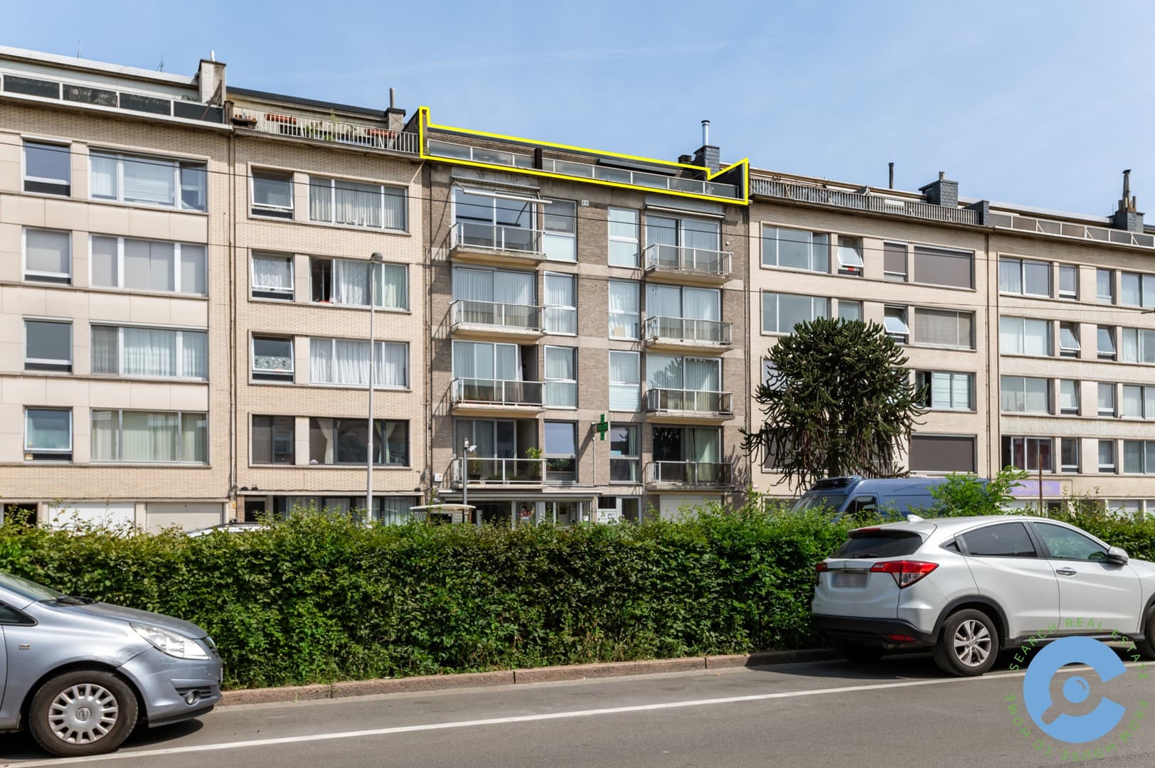 Zonnige penthouse met 2 ruime terrassen en garage! 15