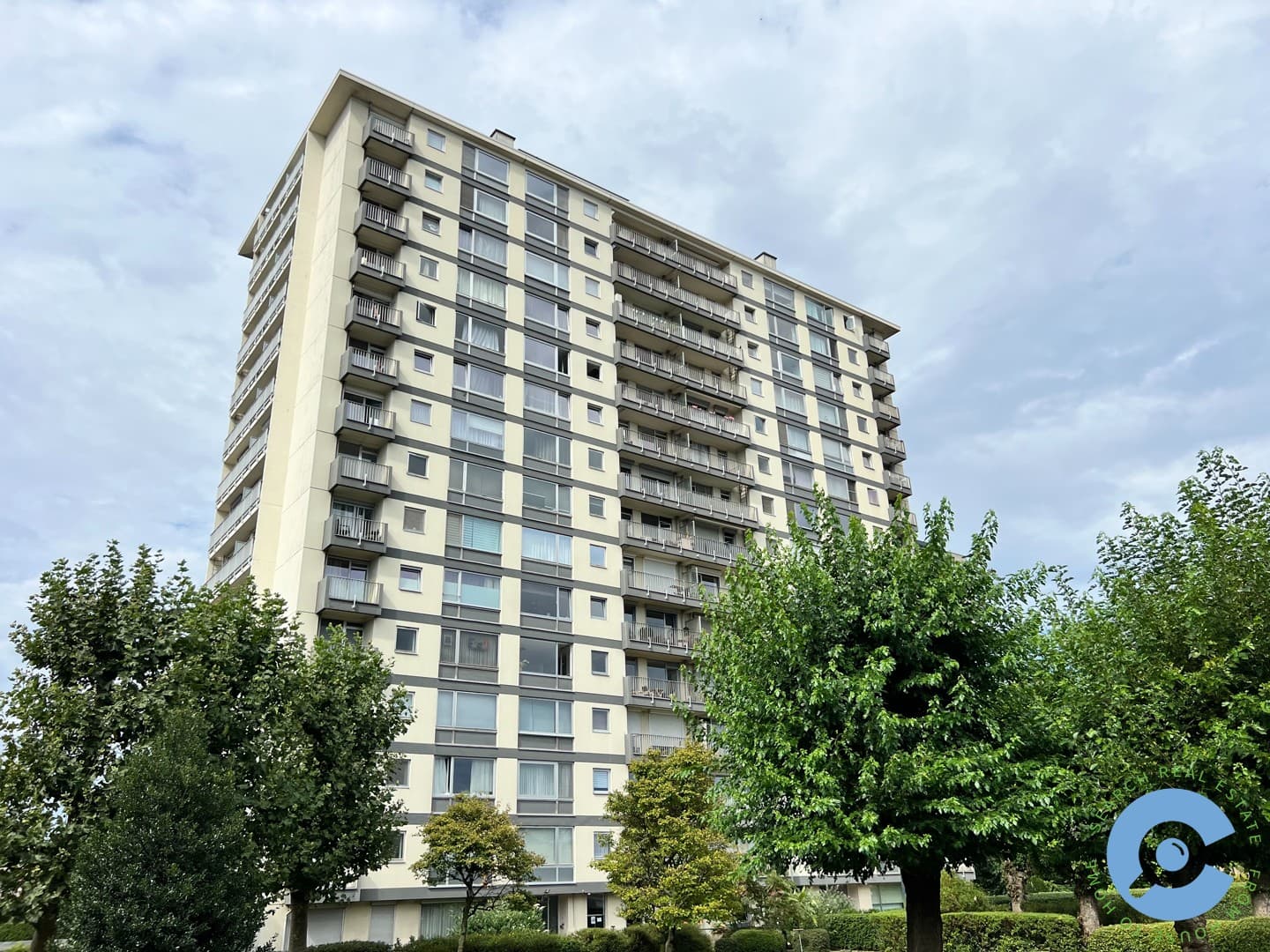 2-slaapkamerappartement met terras en garageplaats