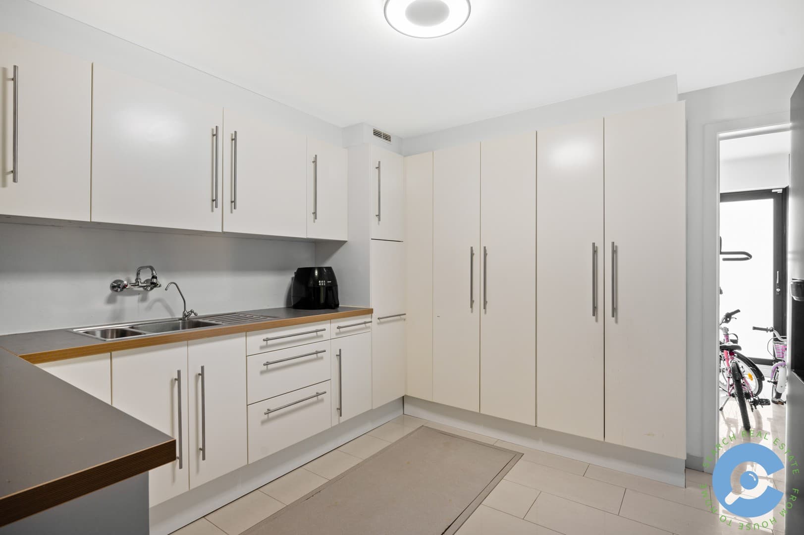 Energiezuinige HOB met 5 slaapkamers en zwembad! 9