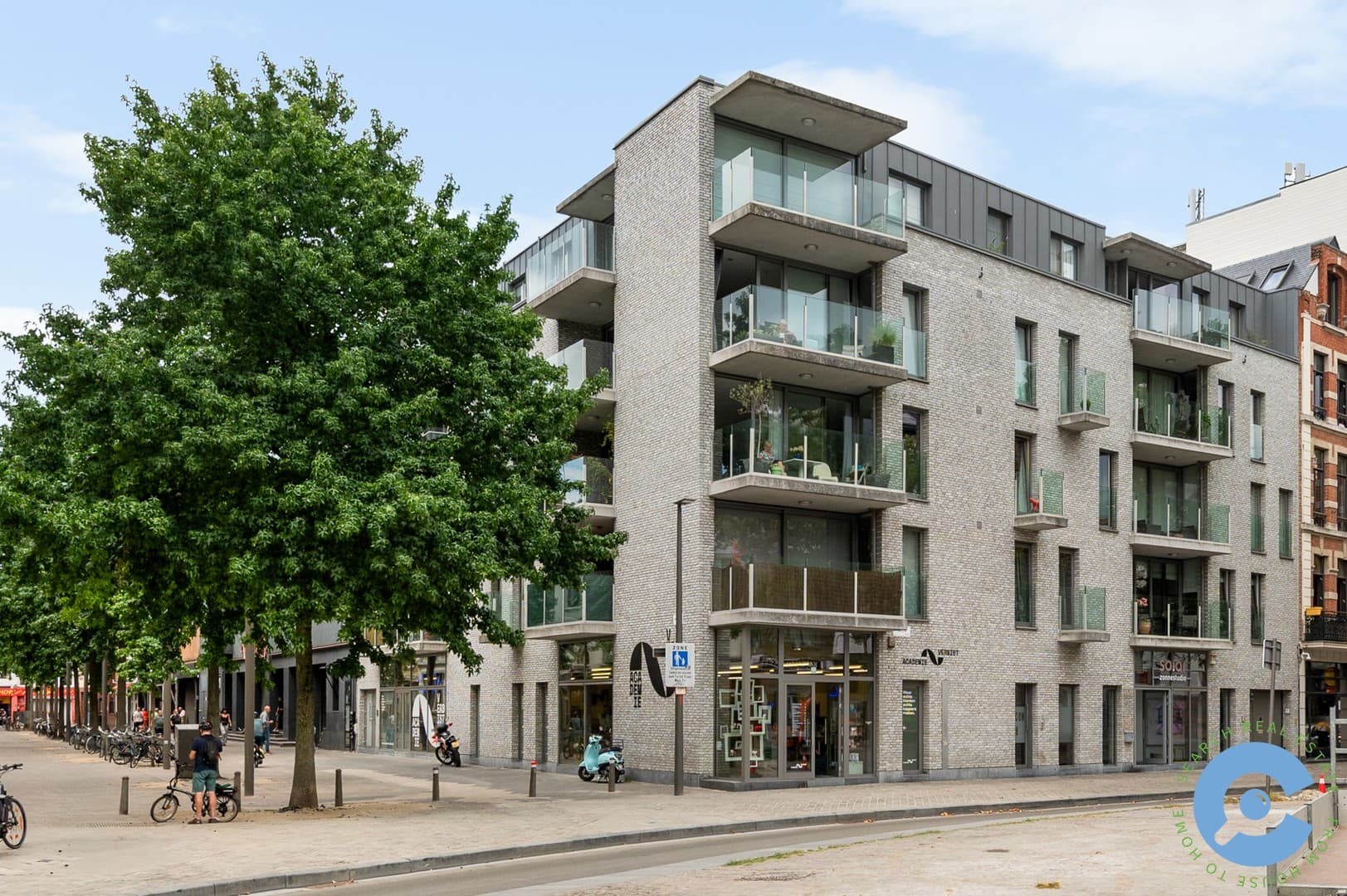 Instapklaar 2 slaapkamer appartement met terras