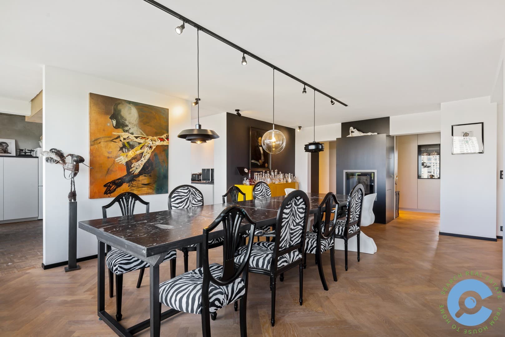 Riante penthouse met prachtige skyline views! 5