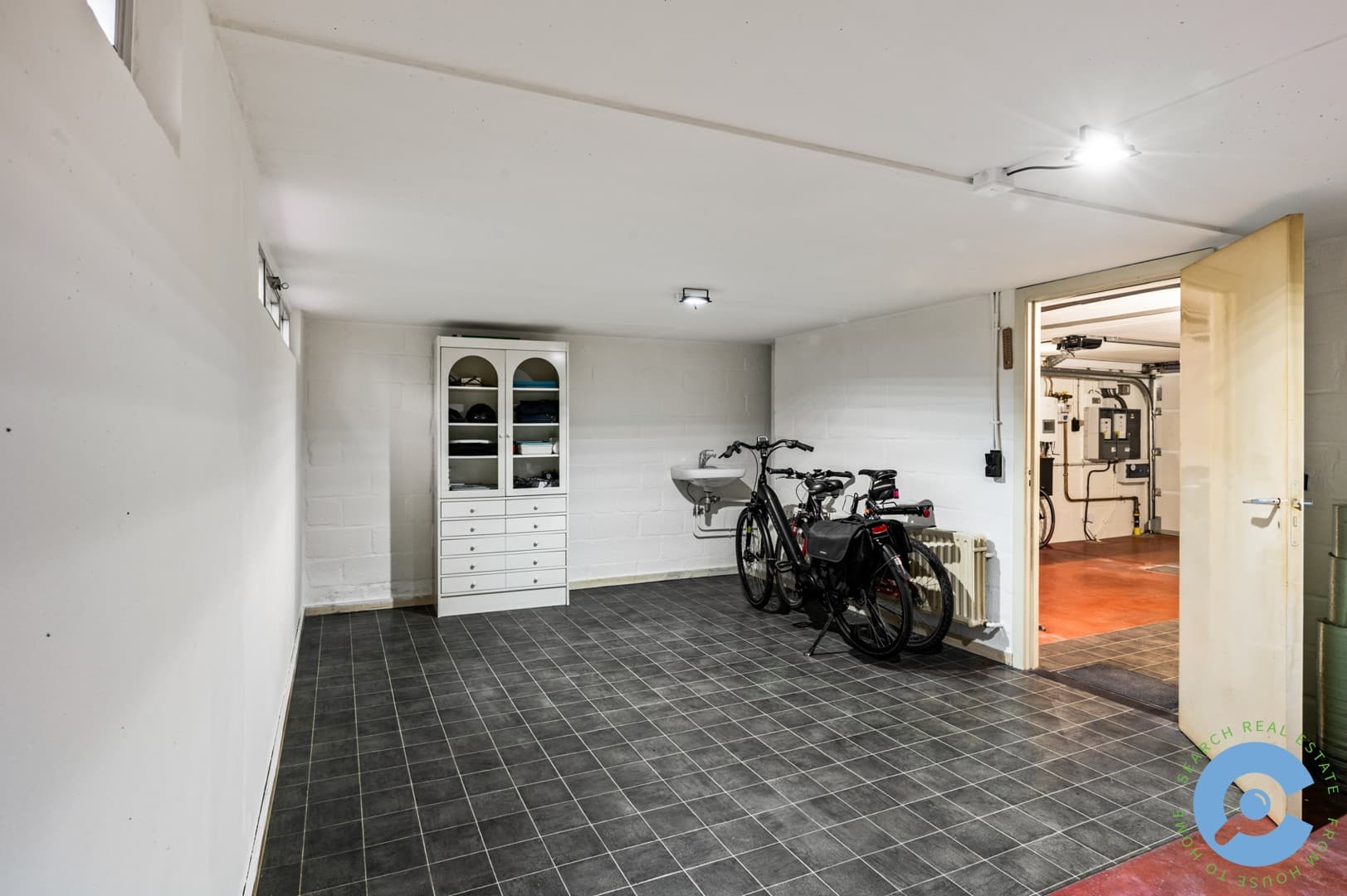 Ruime woning met 3 slaapkamers en garage! 14