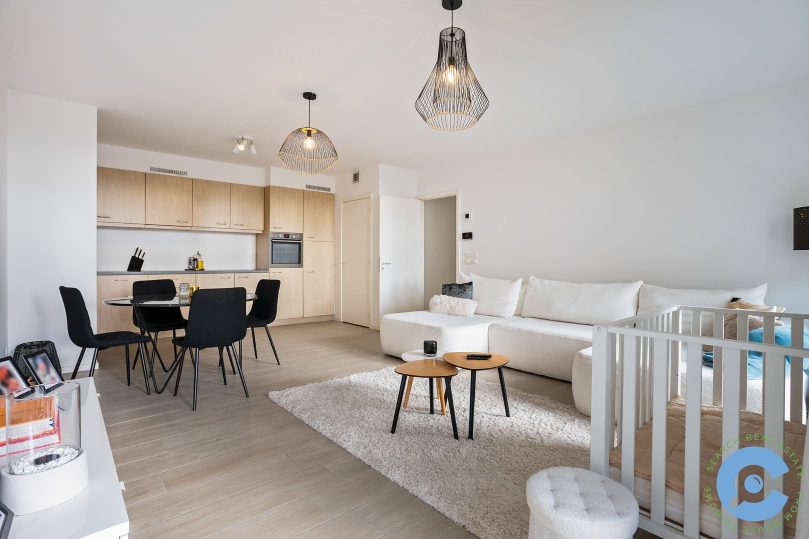 Lichtrijk 2 slaapkamer appartement met terras 4