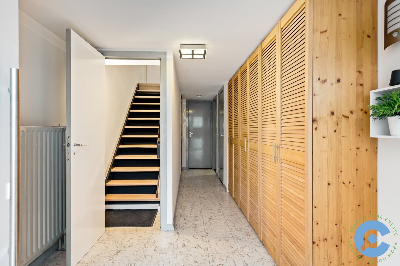 Ruime woning met 3 slaapkamers en garage! 12