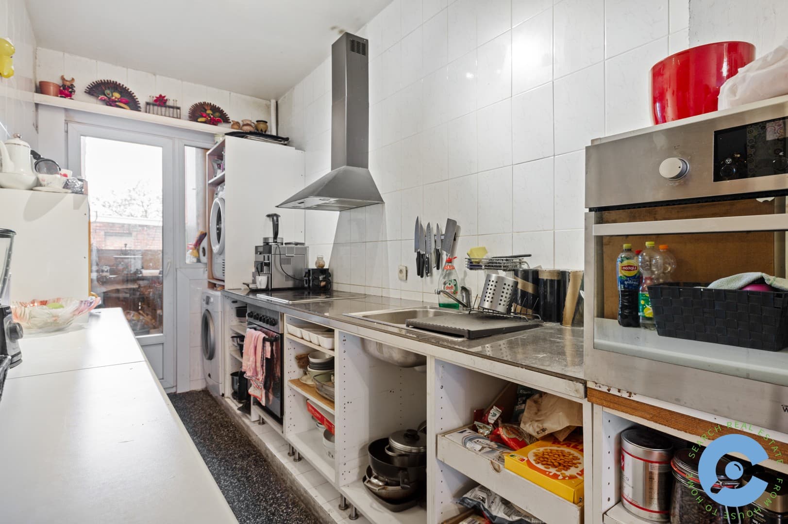 Ruim, te renoveren appartement met 3 slaapkamers 7