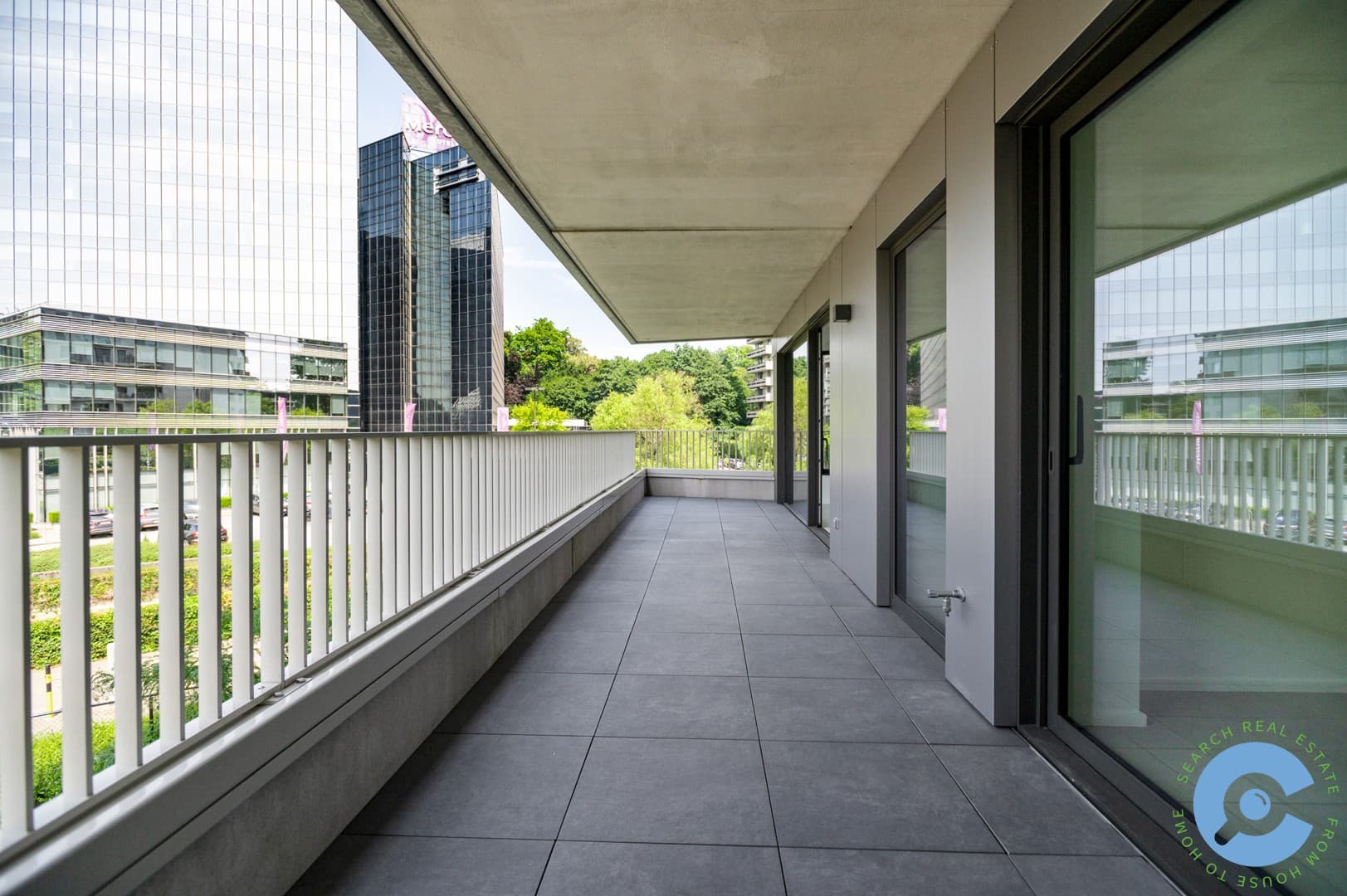 High-end 2 slaapkamer appartement met ruim terras 11