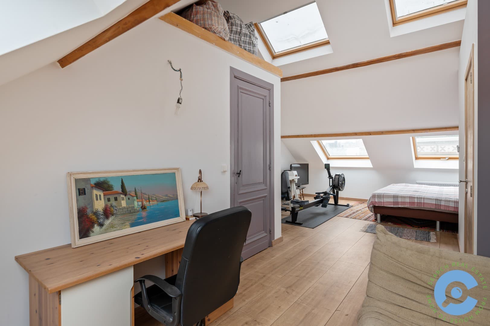 Zeer ruim en instapklaar herenhuis met tuin! 28