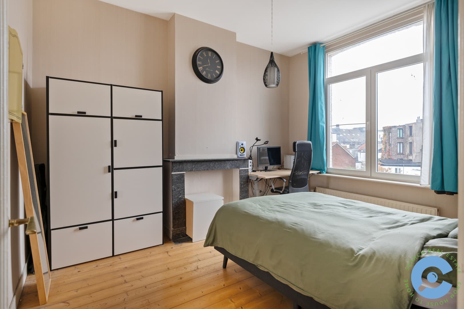 Zeer ruim en instapklaar herenhuis met tuin! 25