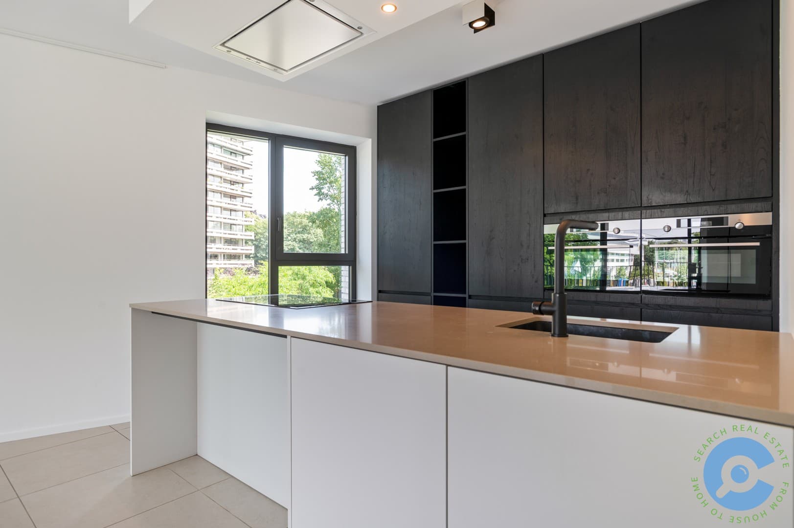 High-end 2 slaapkamer appartement met ruim terras 7