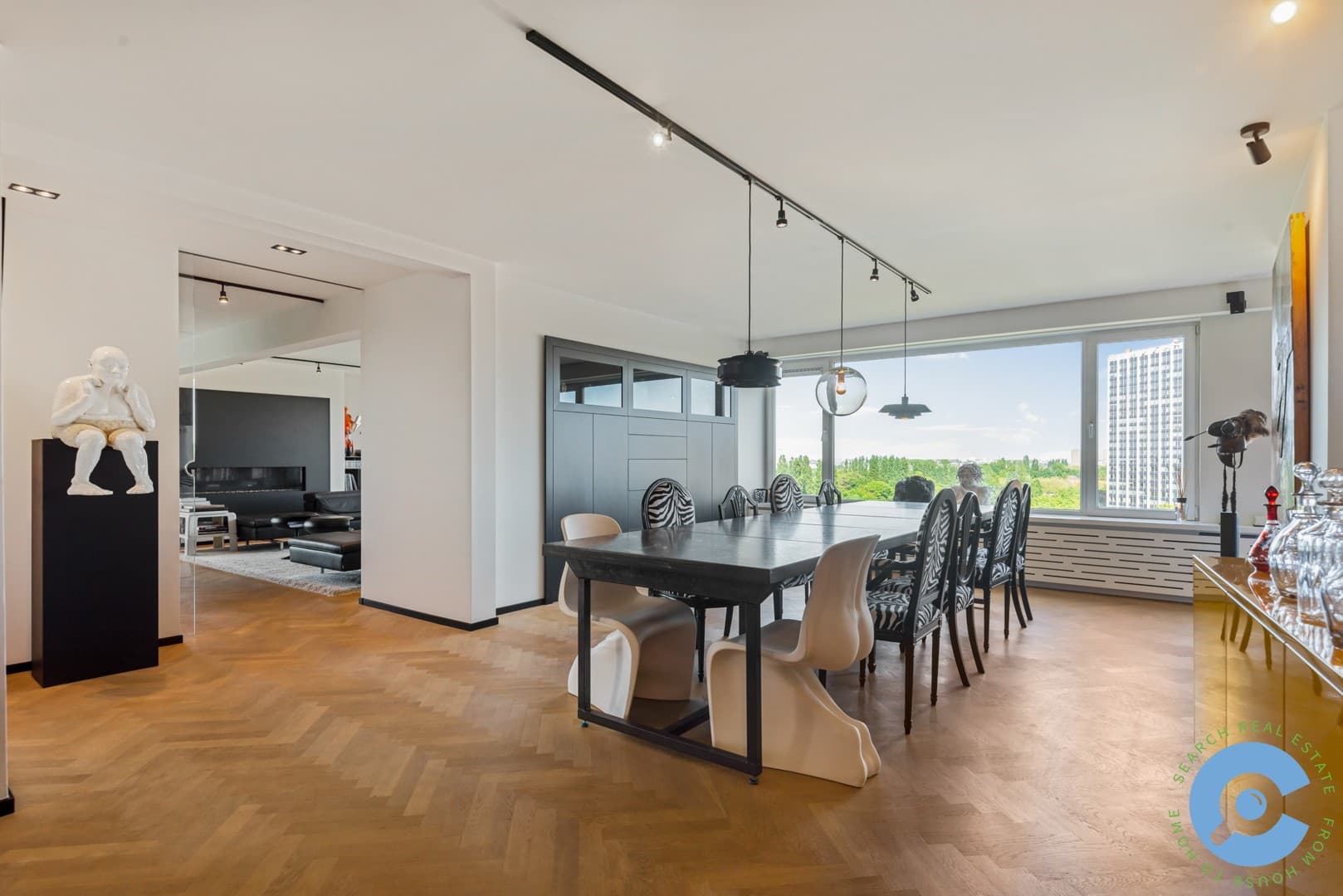 Riante penthouse met prachtige skyline views! 4