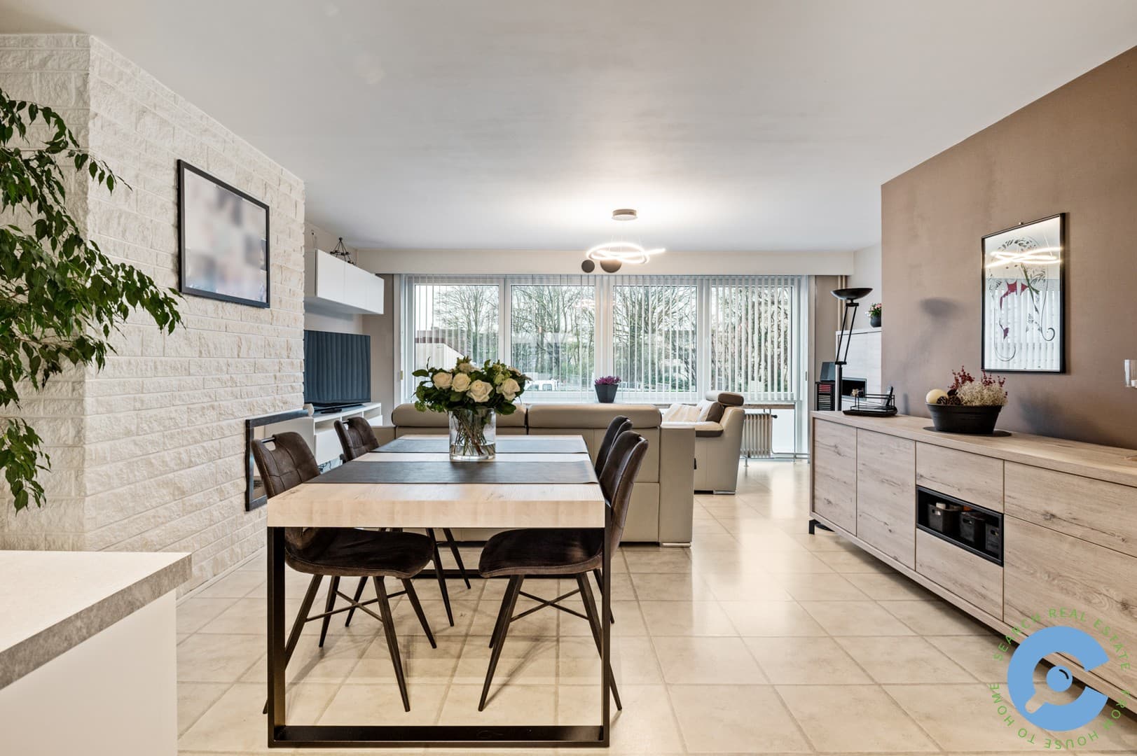 Ruime woning met 3 slaapkamers en garage! 2