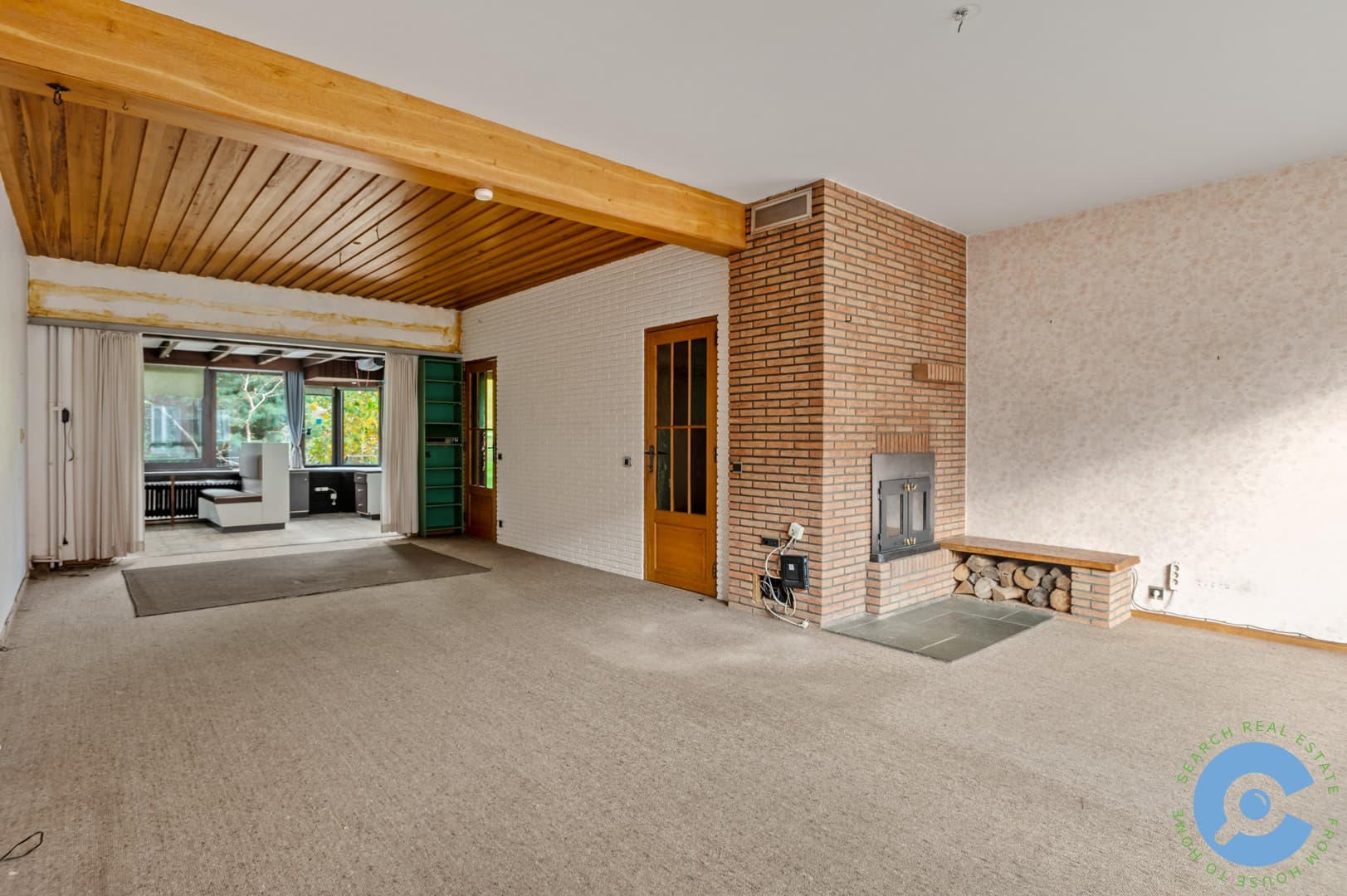 Ruime, te renoveren woning met veel potentieel! 6
