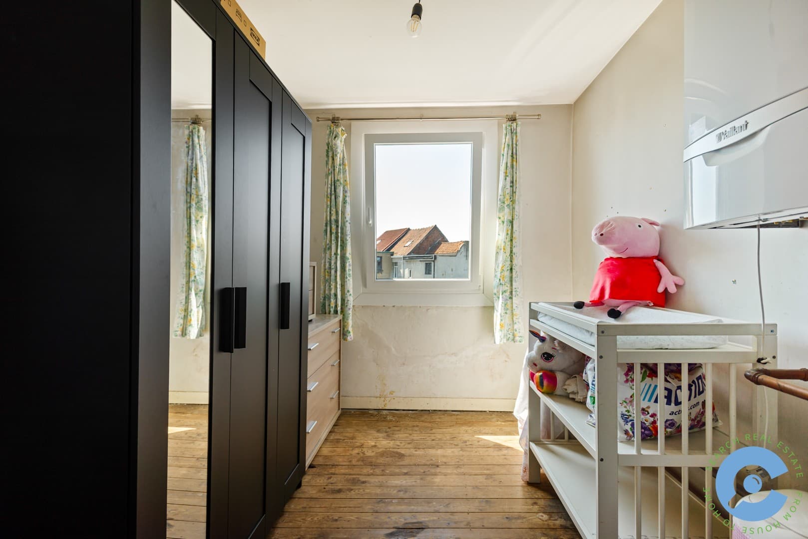 Woning met 4 slaapkamers en zonnige koer! 12