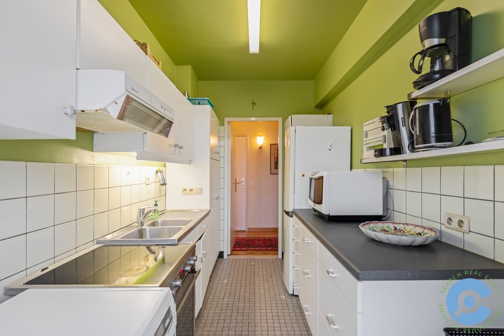Te renoveren appartement met 3 slpk en terras! 2