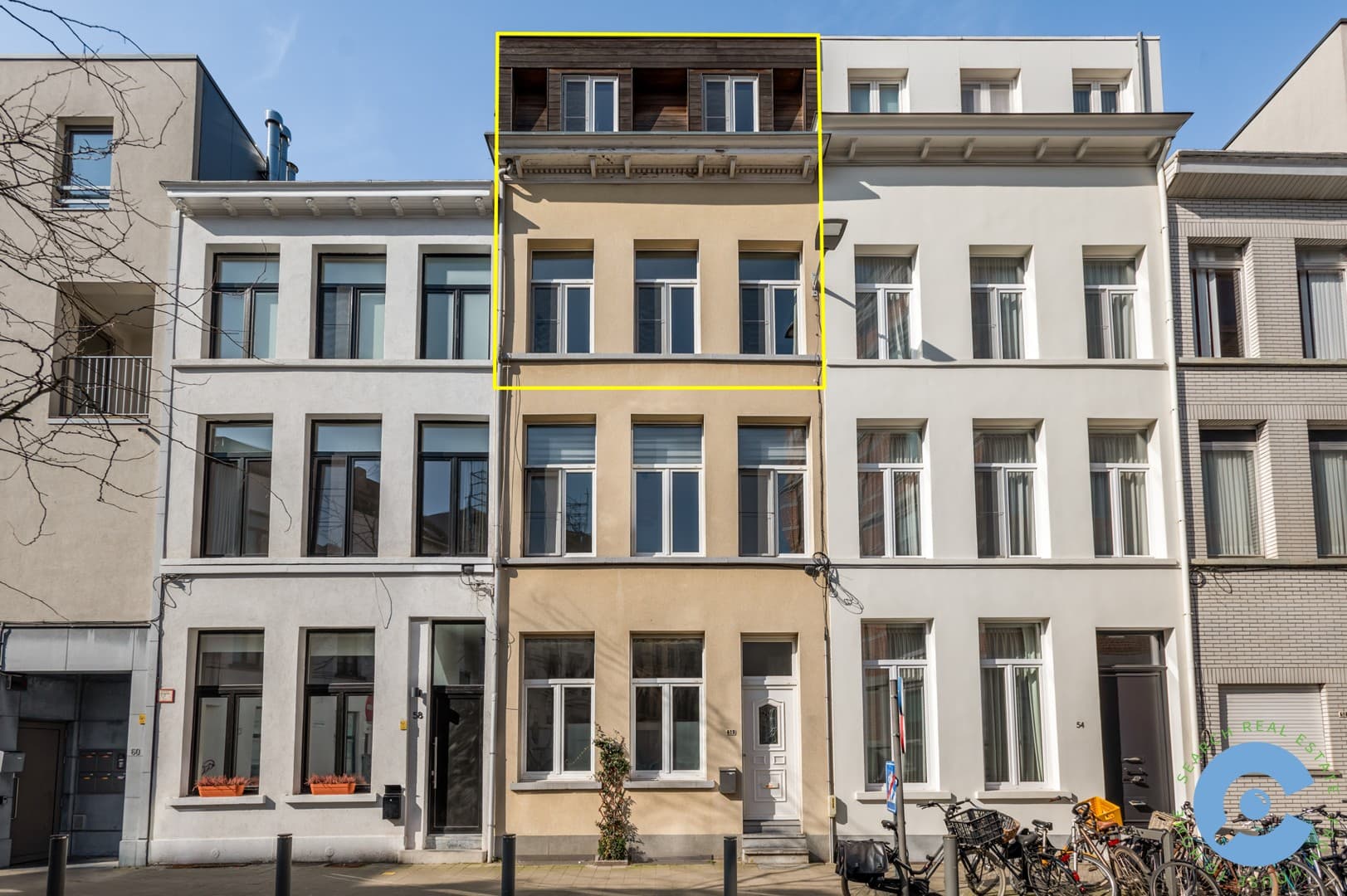 Ruim appartement met 2 slaapkamers en terras! 13