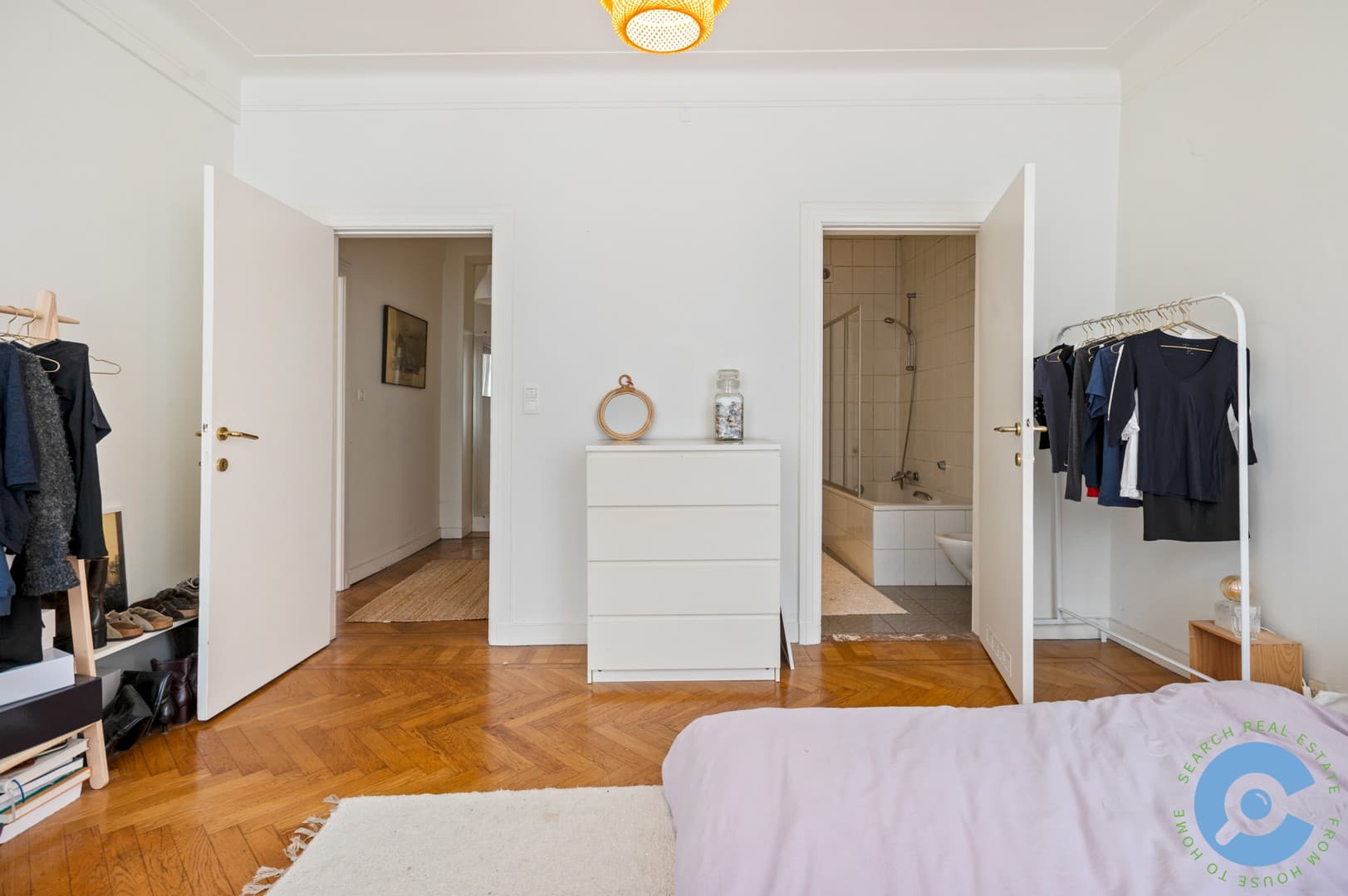 Ruim authentiek appartement met 2 slaapkamers! 11