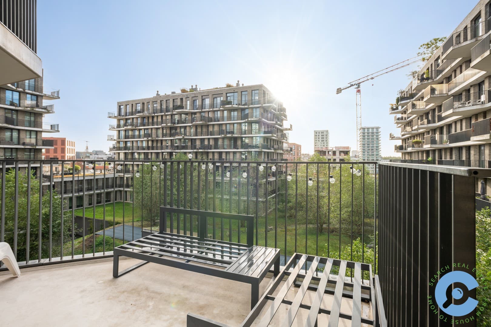 Lichtrijk 2 slaapkamer appartement met terras 6