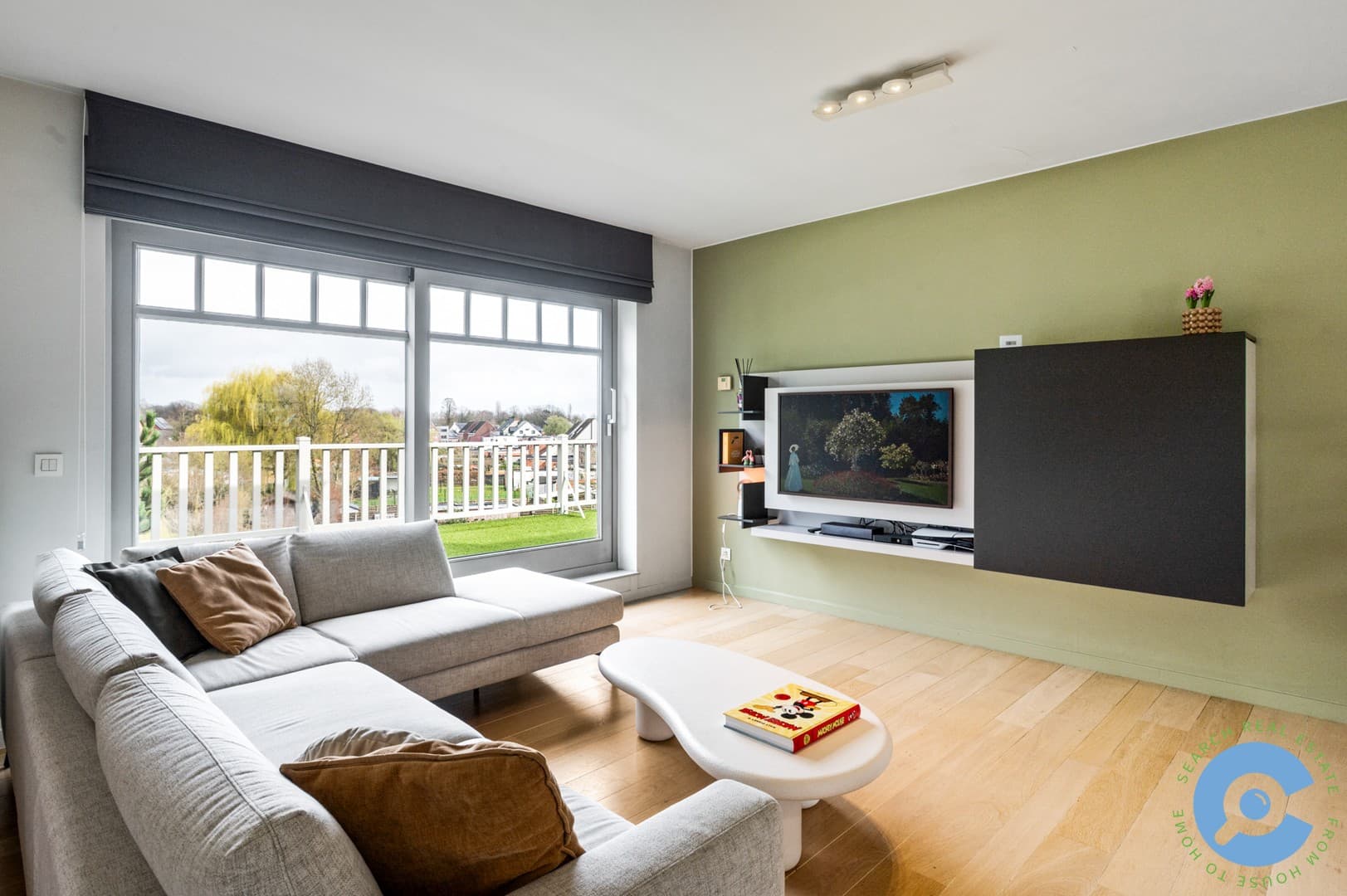 Ruim dakappartement met terras en autostaanplaats 2