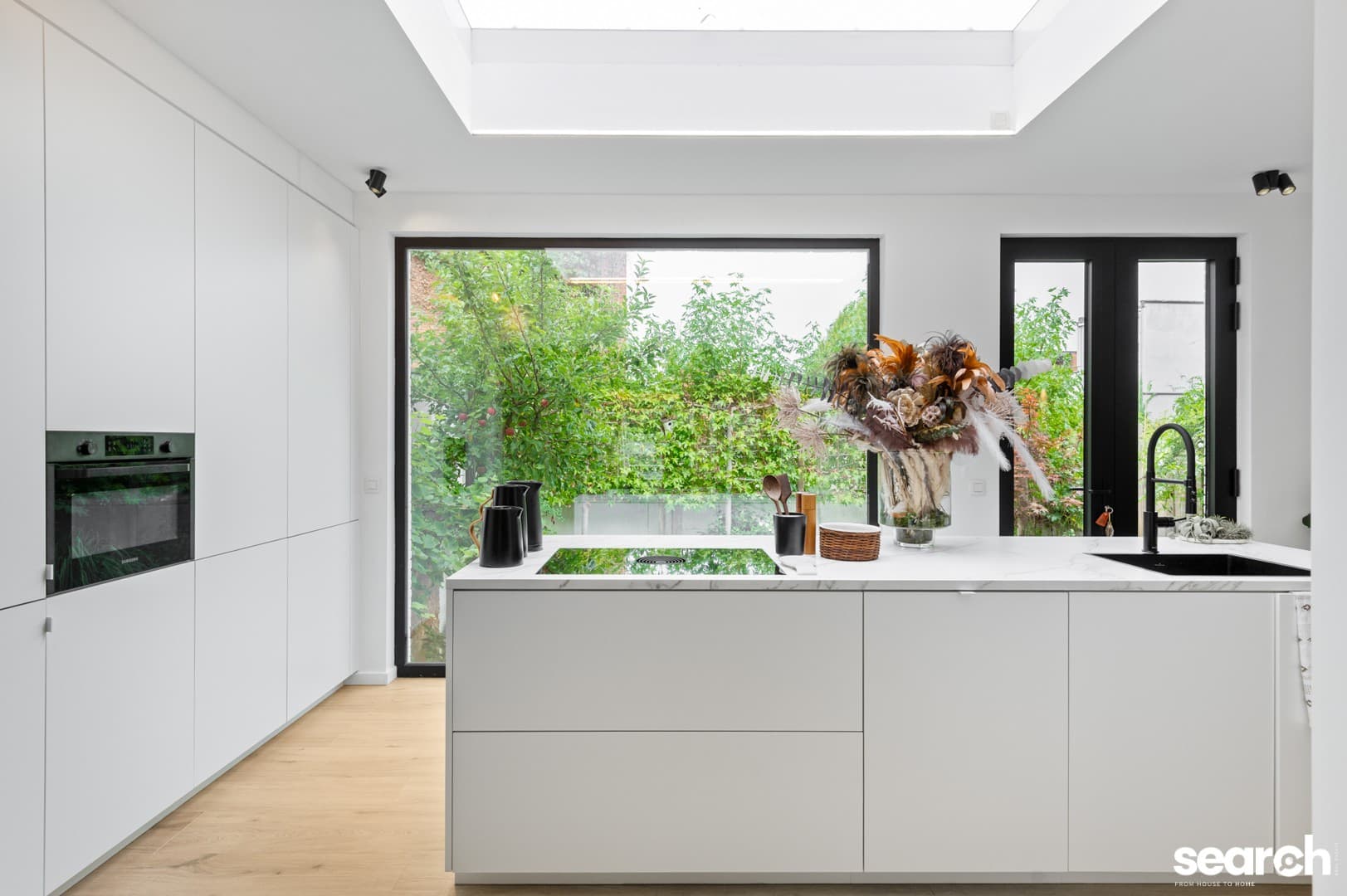 Lichtrijke woning met garage en tuin! 7