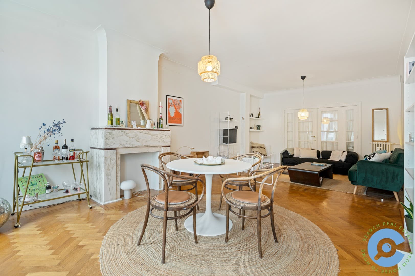 Ruim authentiek appartement met 2 slaapkamers!