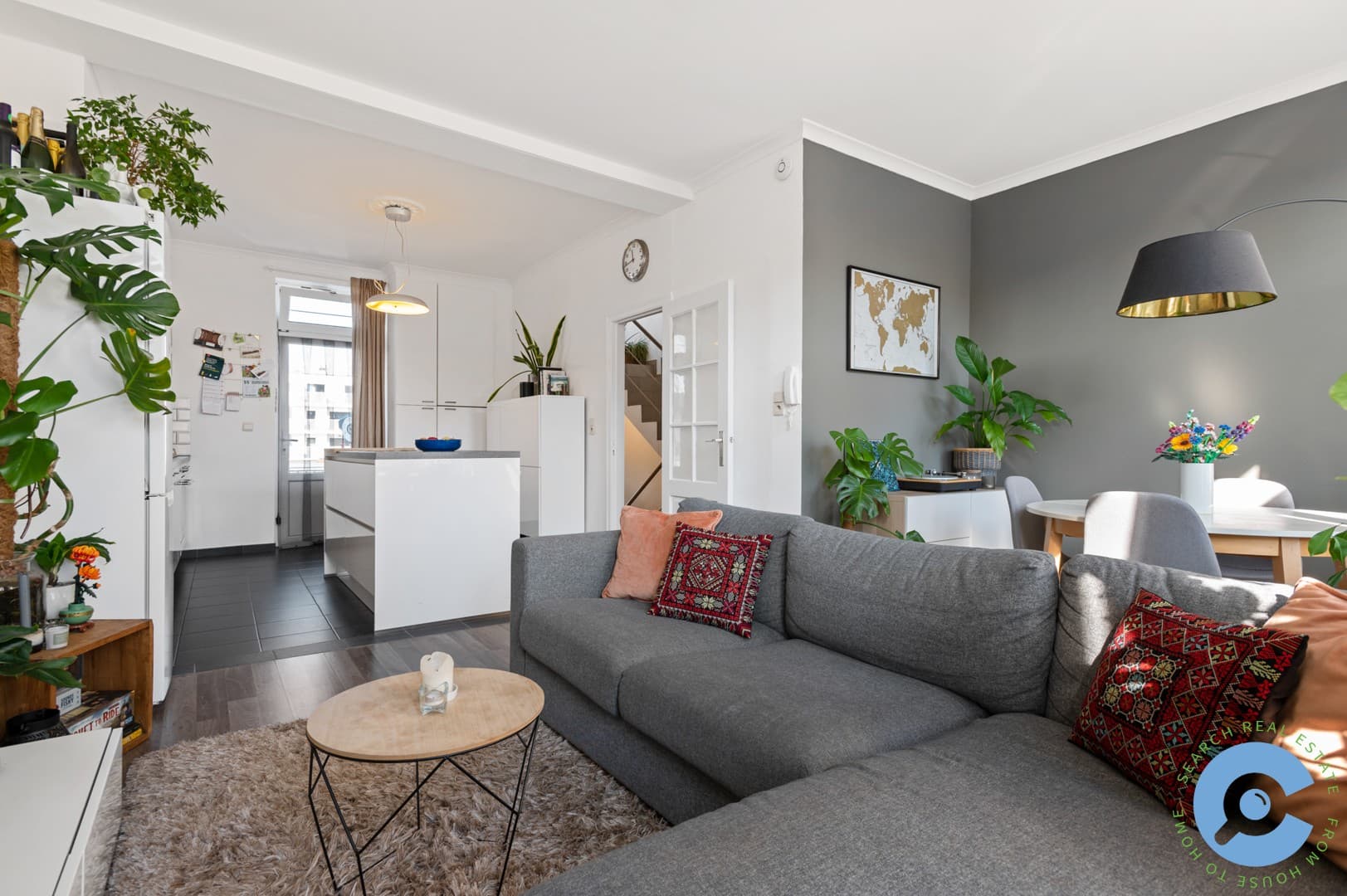 Ruim appartement met 2 slaapkamers en terras!