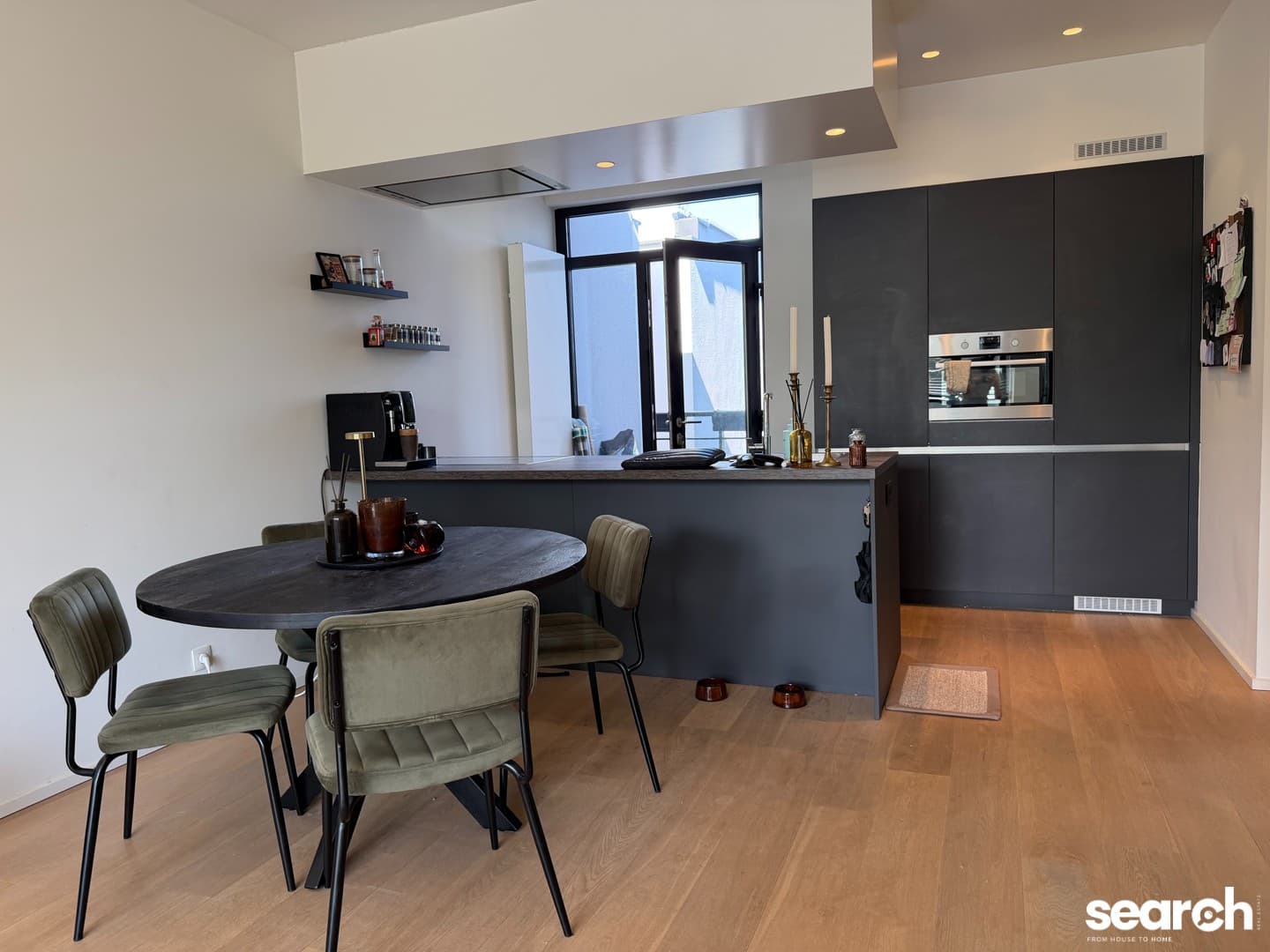 Ruim 1 slaapkamer appartement op TOP-ligging 5