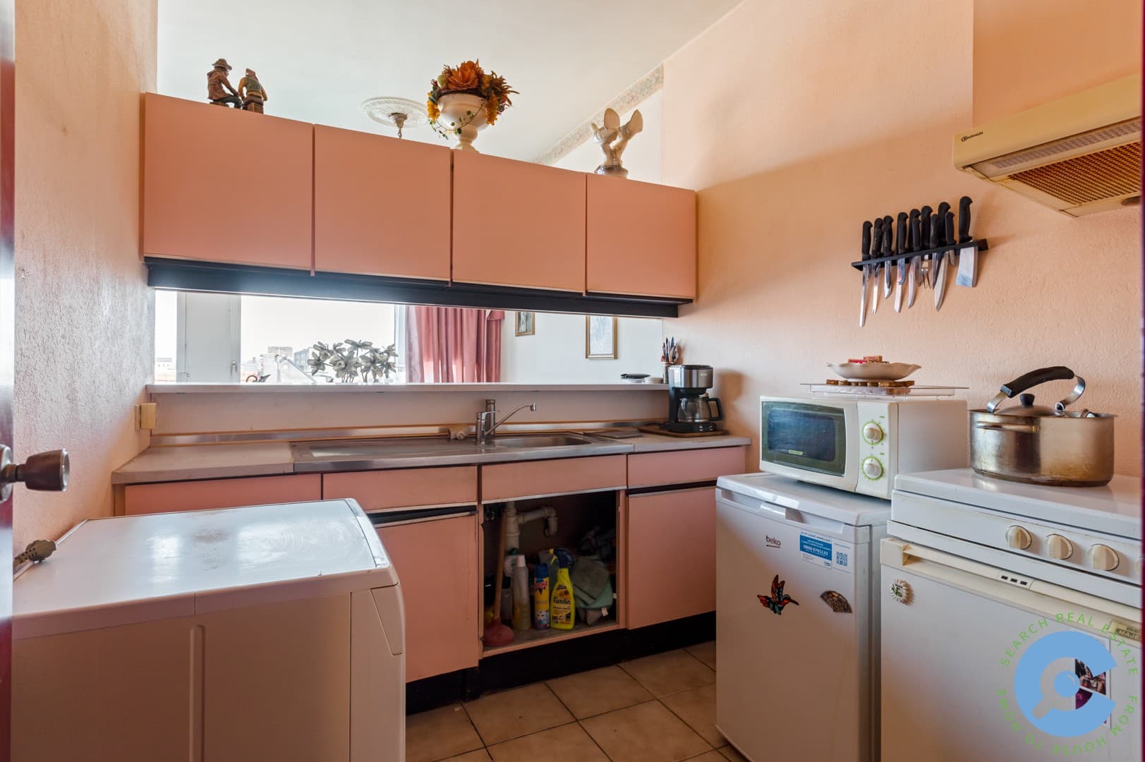 Te renoveren appartement met 1 slaapkamer 6