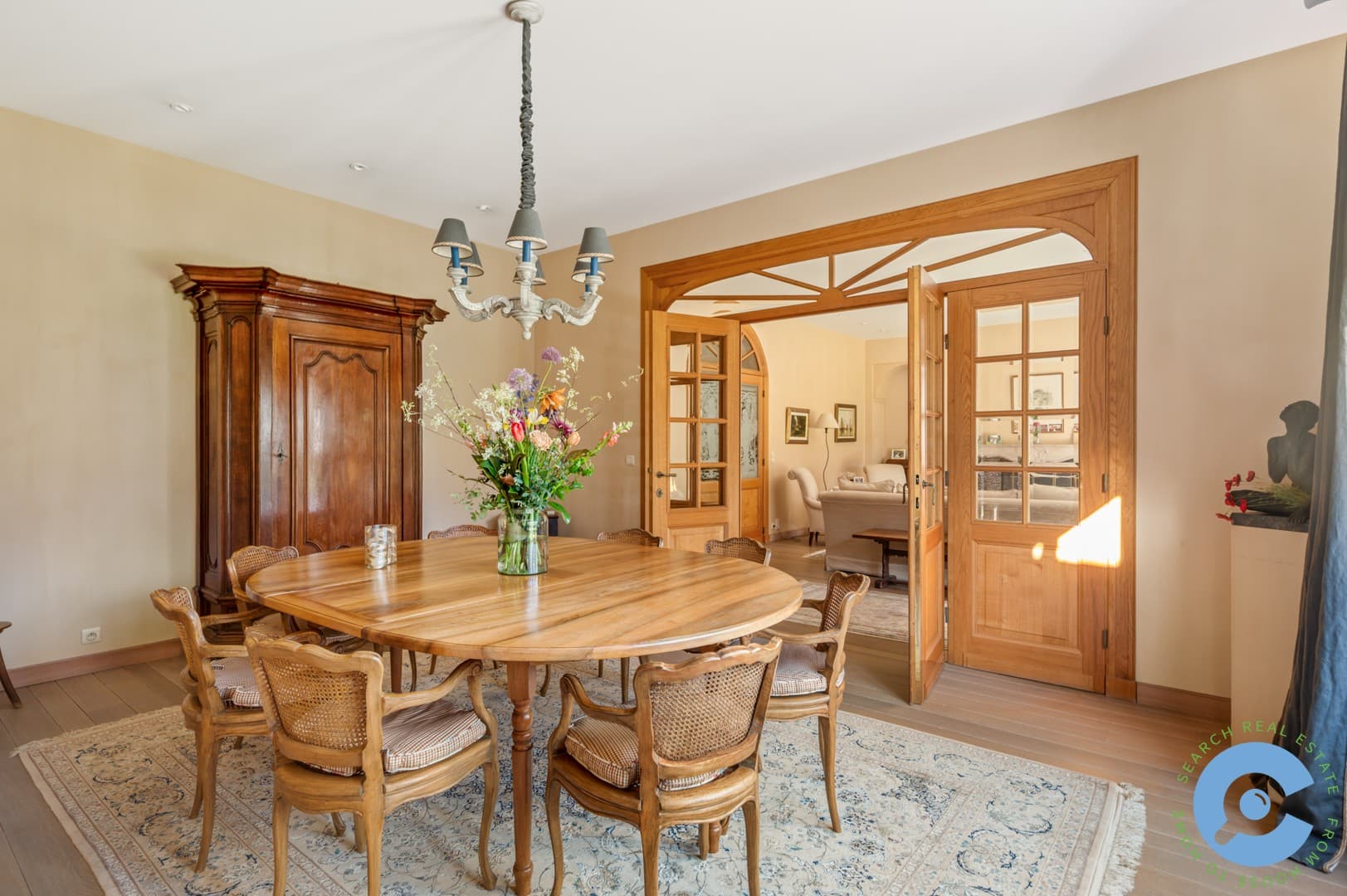 Exclusieve villa met parktuin en zwembad 11