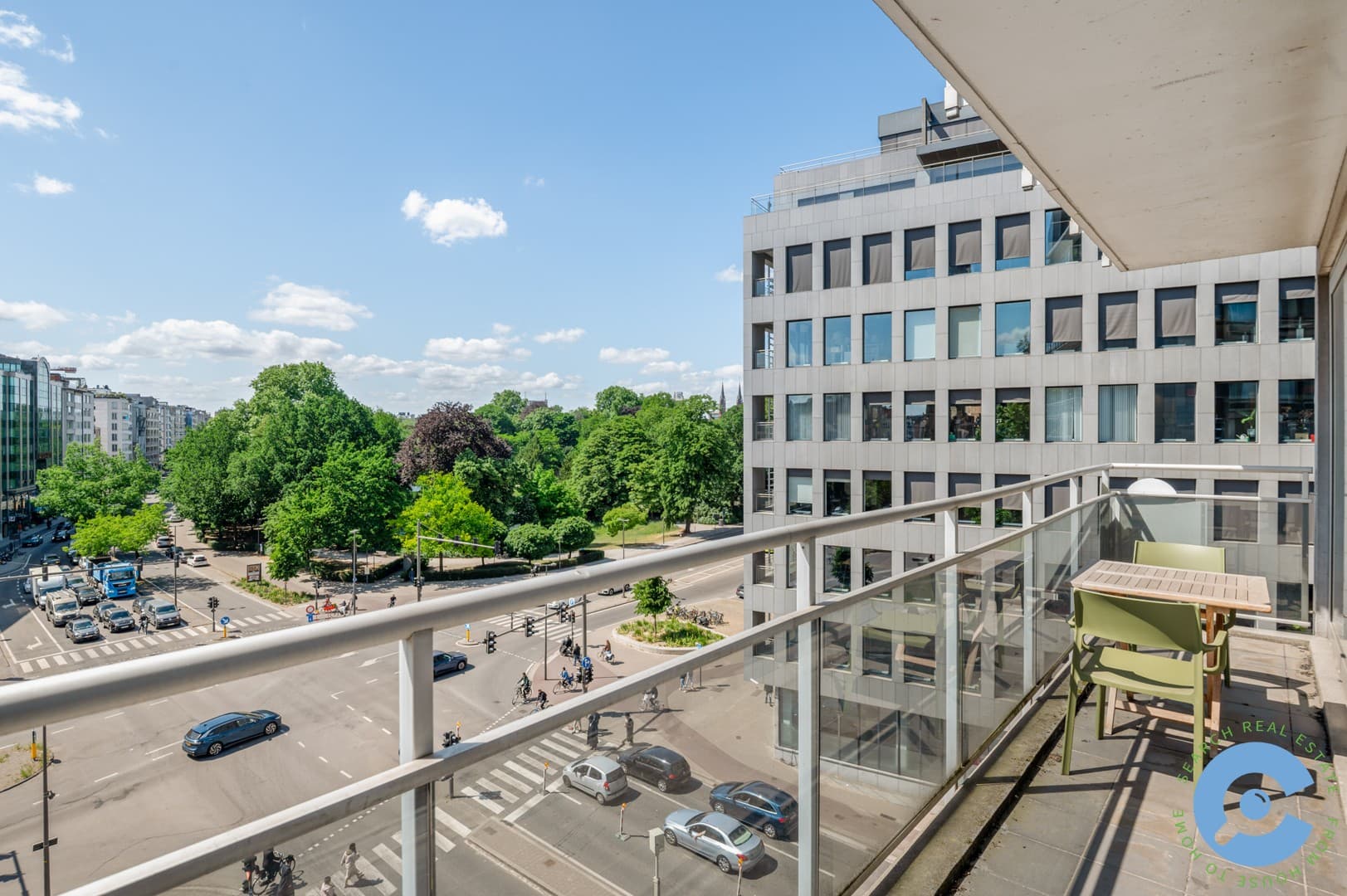 Centraal gelegen appartement met terras! 3
