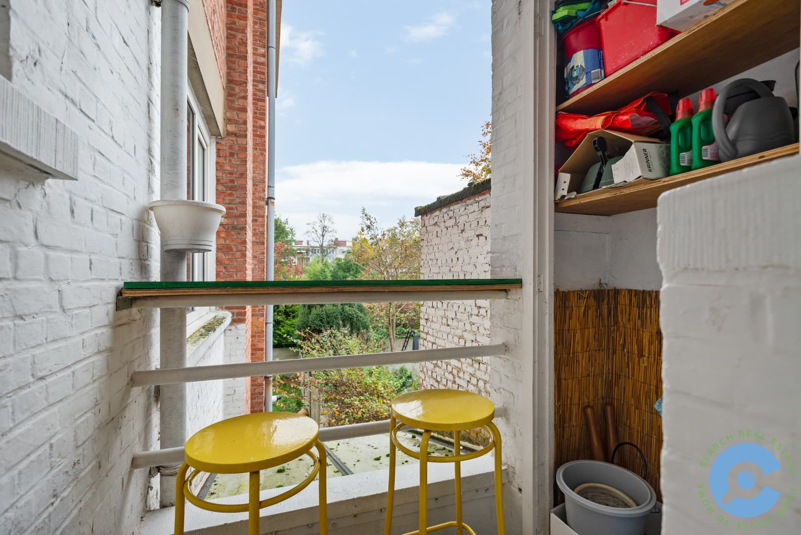 Ruim, instapklaar twee slaapkamerappartement! 9