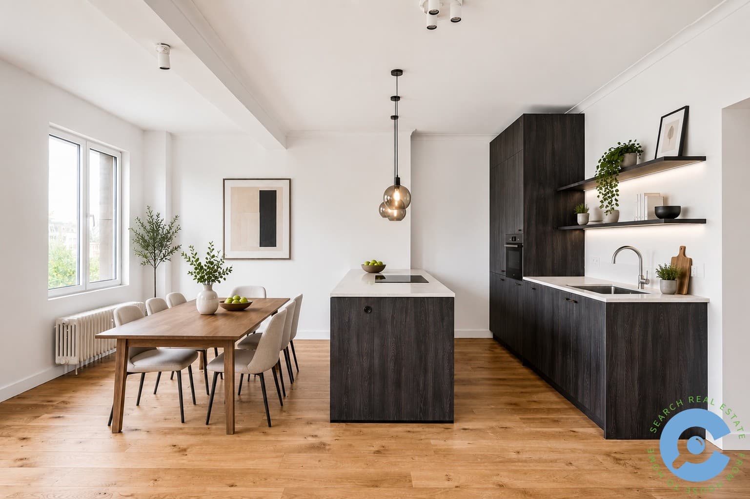 Gerenoveerd appartement met 2 slpk en terras!