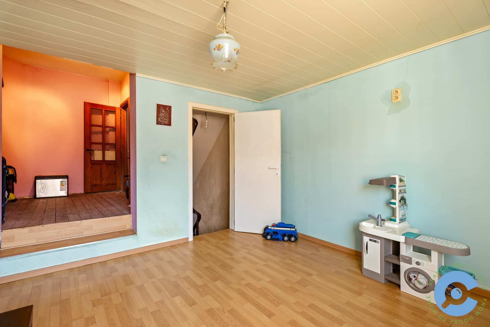 Woning met 4 slaapkamers en zonnige koer! 9