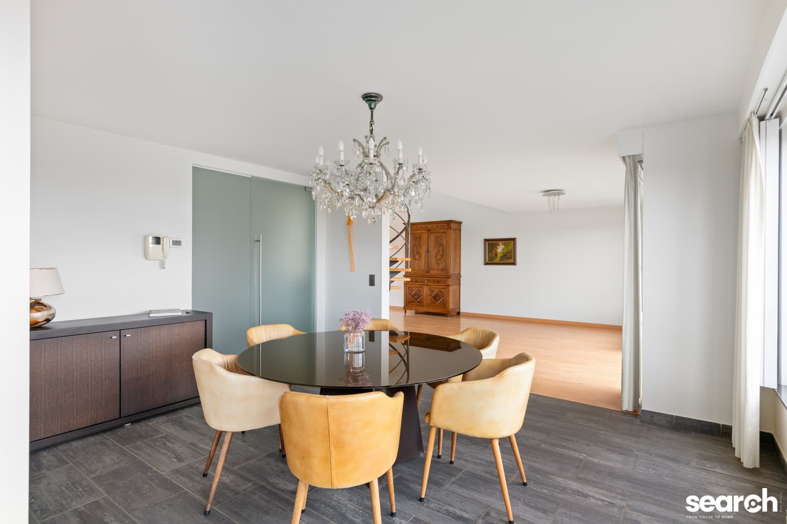 Ruime penthouse met 4 slaapkamers 6