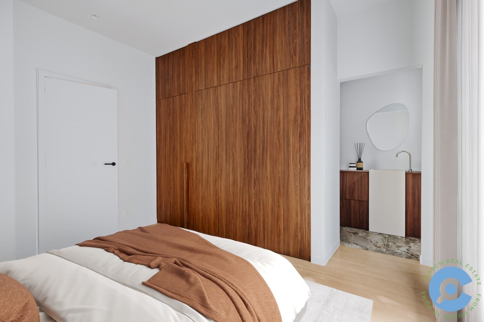 Gerenoveerd gelijkvloers appartement met terras! 7