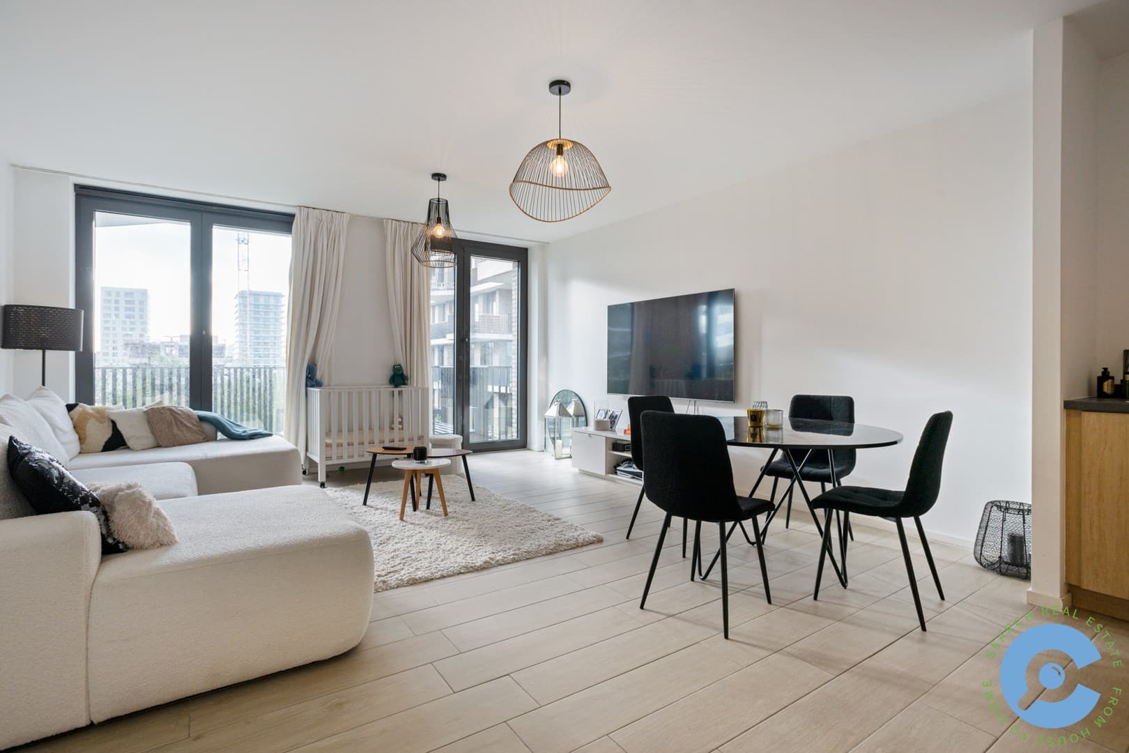 Lichtrijk 2 slaapkamer appartement met terras 3