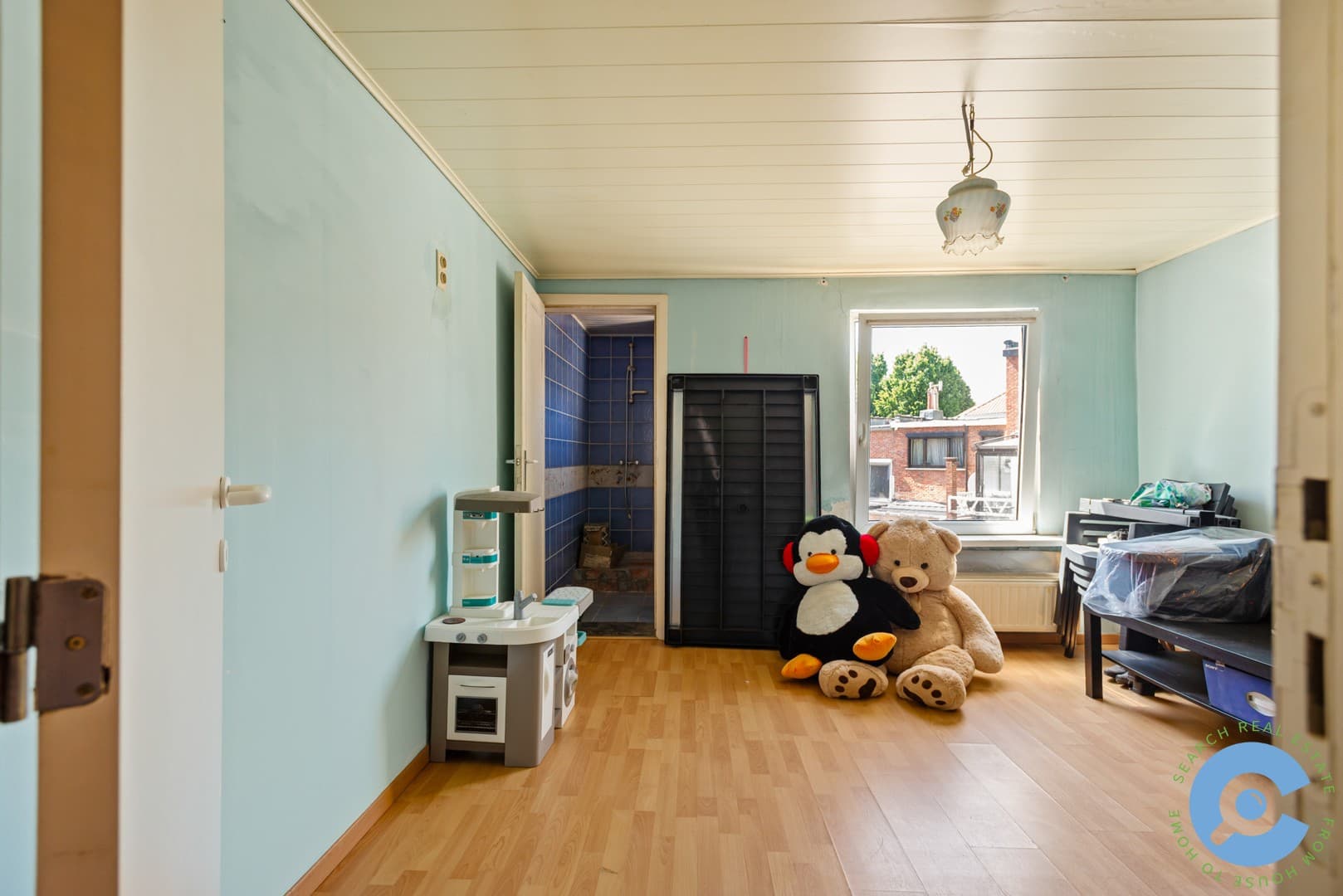 Woning met 4 slaapkamers en zonnige koer! 10