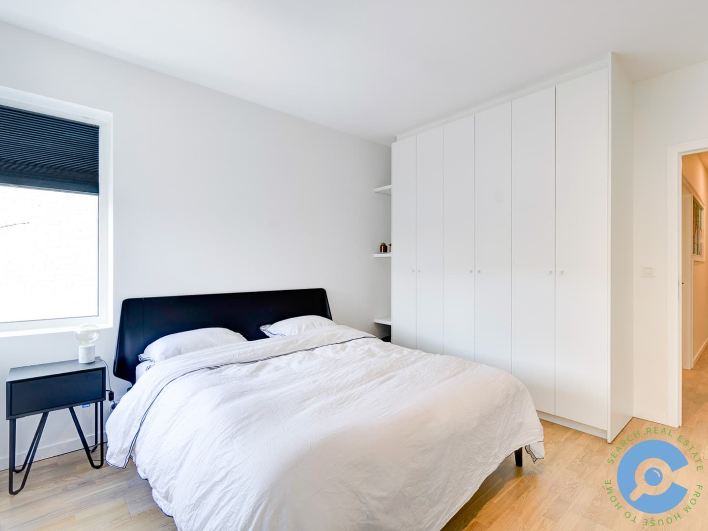 Instapklaar 2 slaapkamer appartement met terras. 7